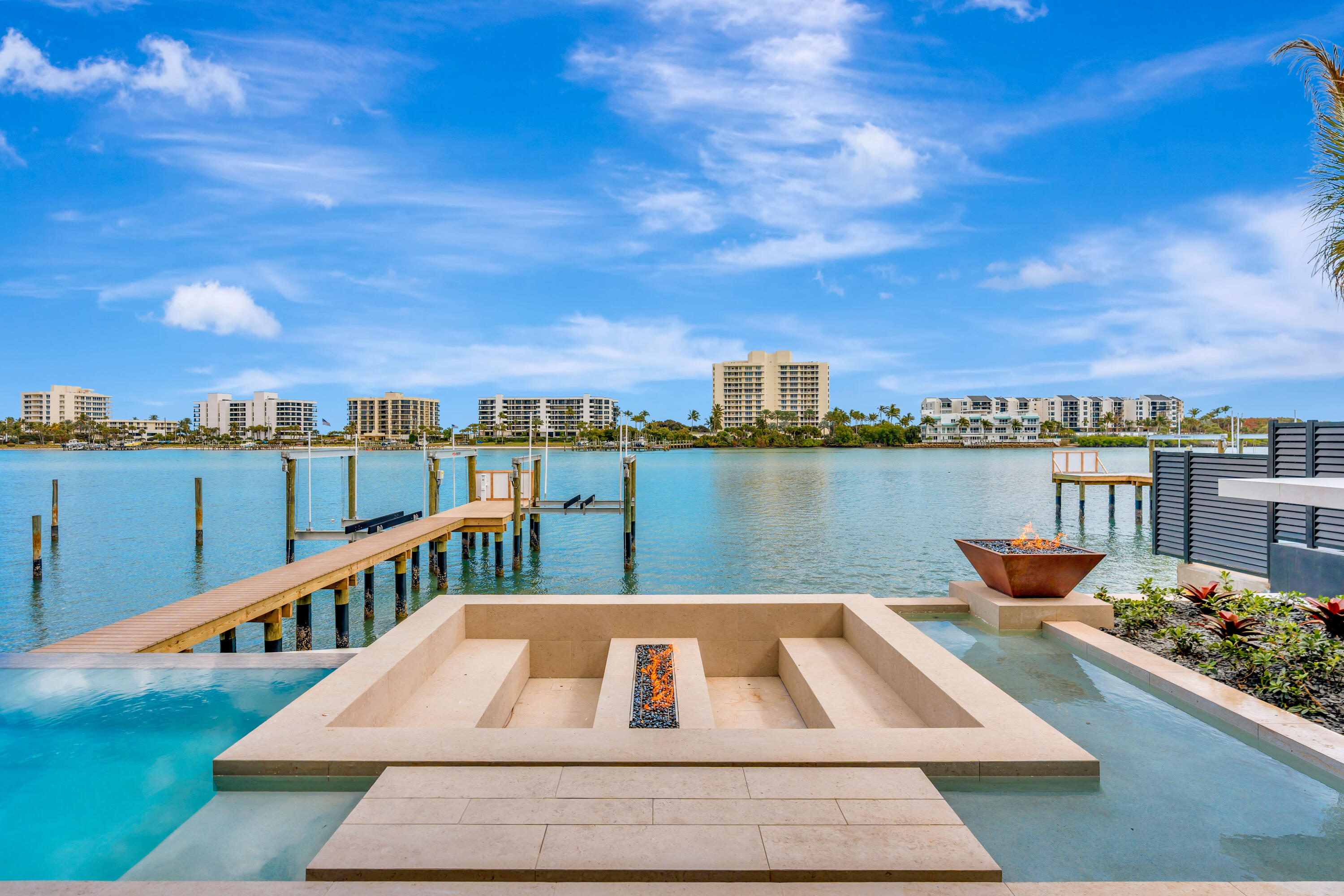 19696 Harbor Jupiter, FL 33469