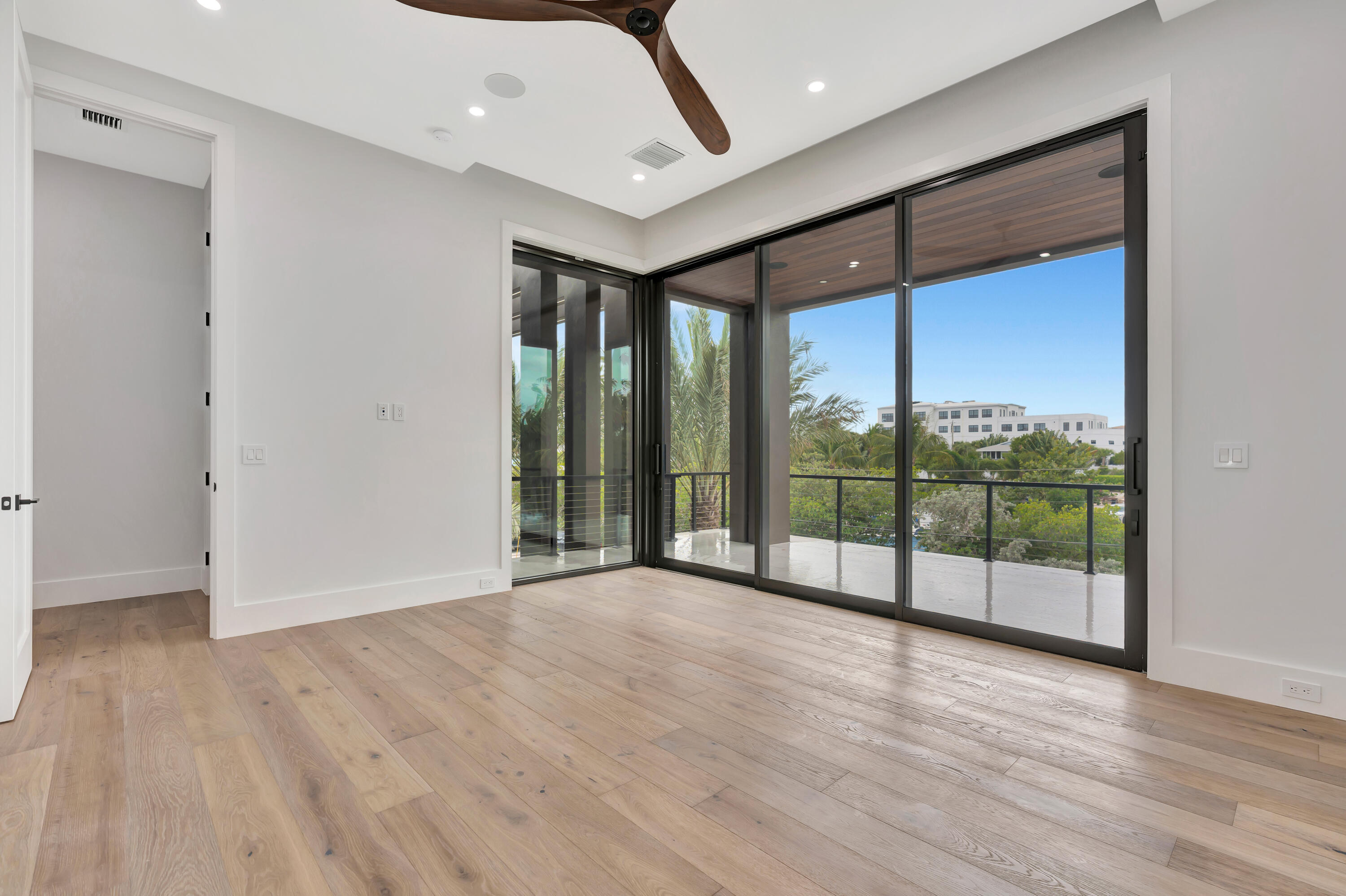 19696 Harbor Jupiter, FL 33469