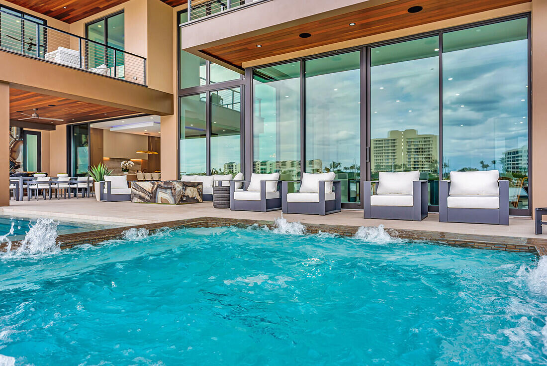 19696 Harbor Jupiter, FL 33469