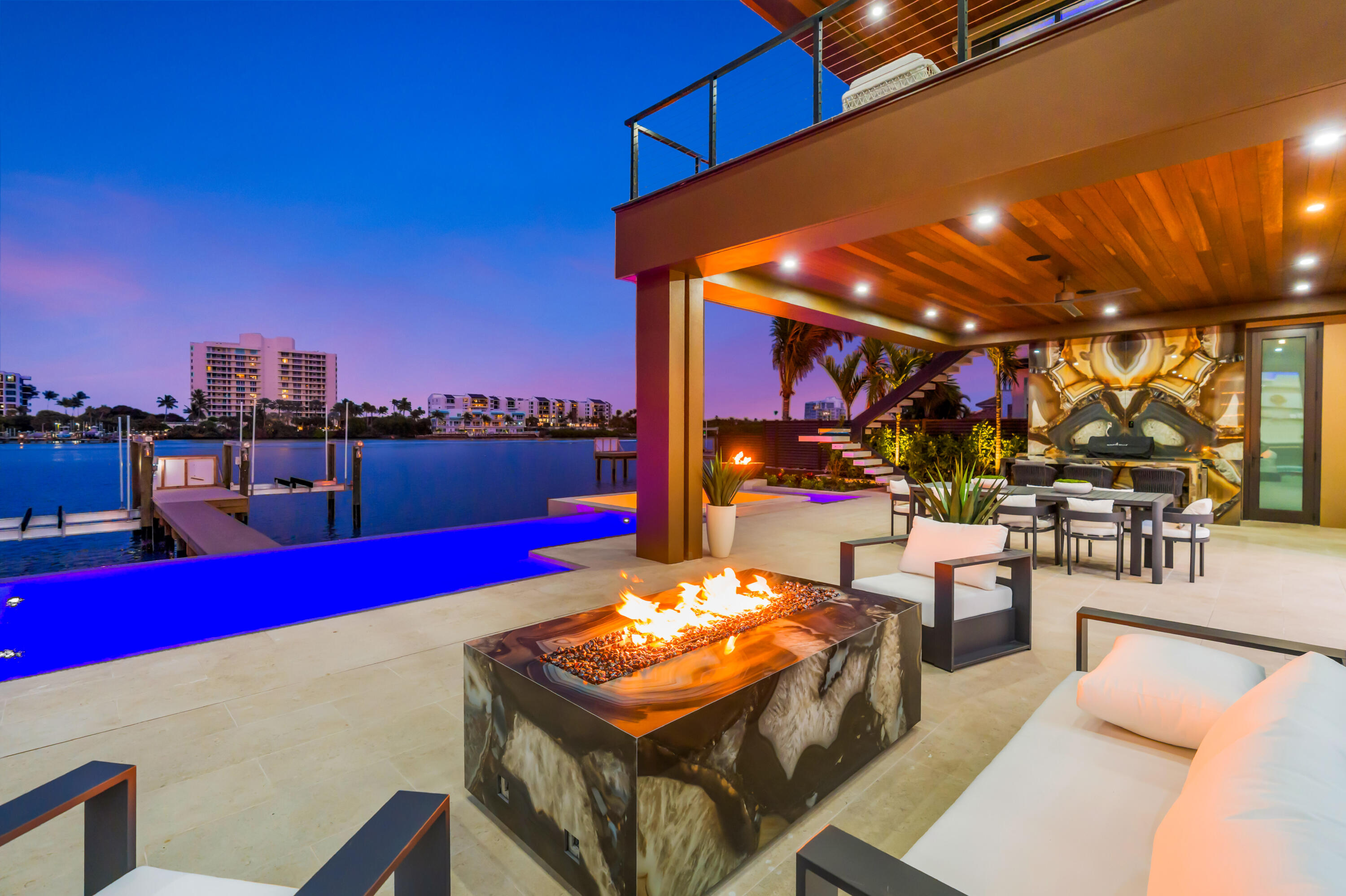 19696 Harbor Jupiter, FL 33469