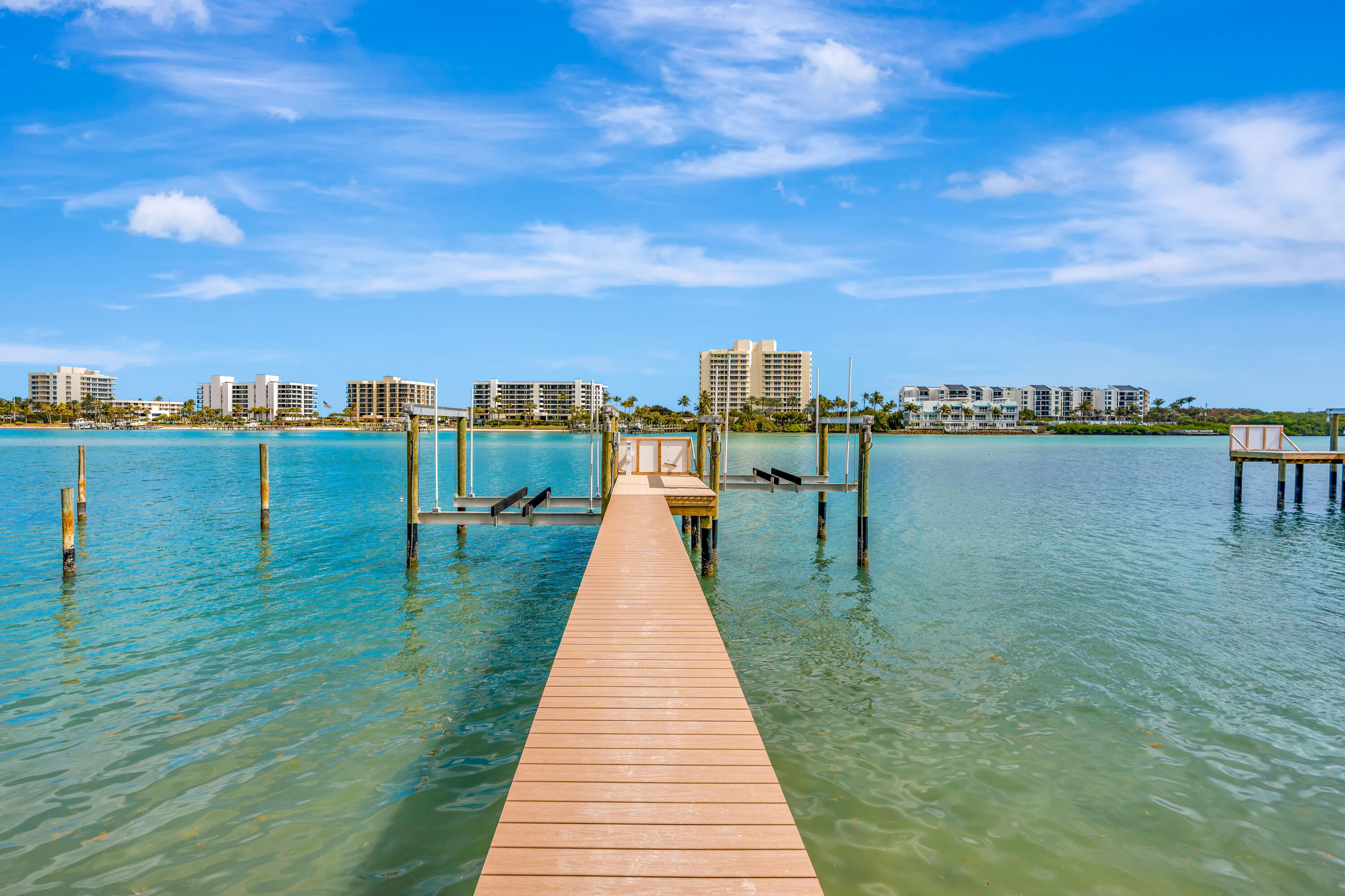 19696 Harbor Jupiter, FL 33469