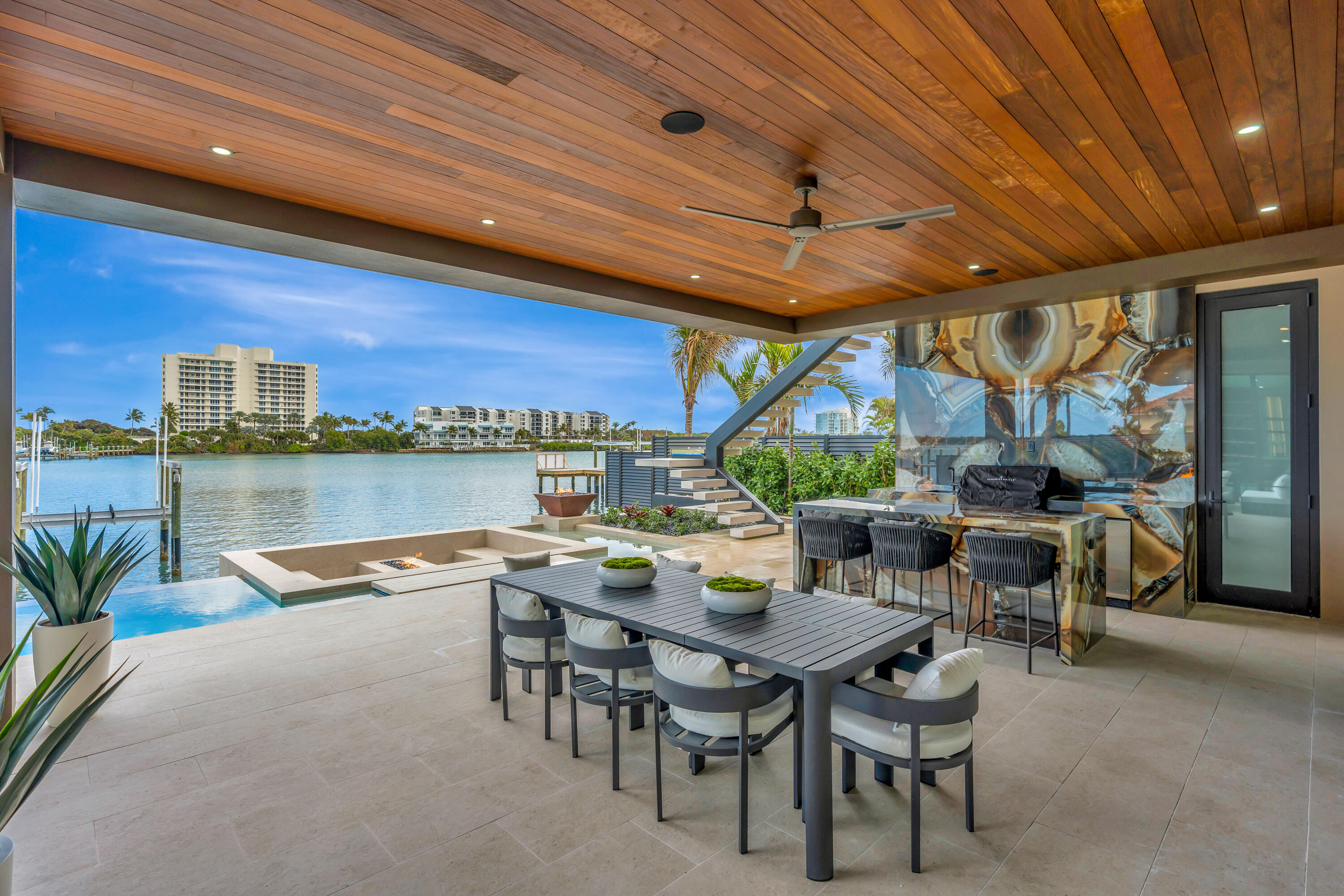 19696 Harbor Jupiter, FL 33469