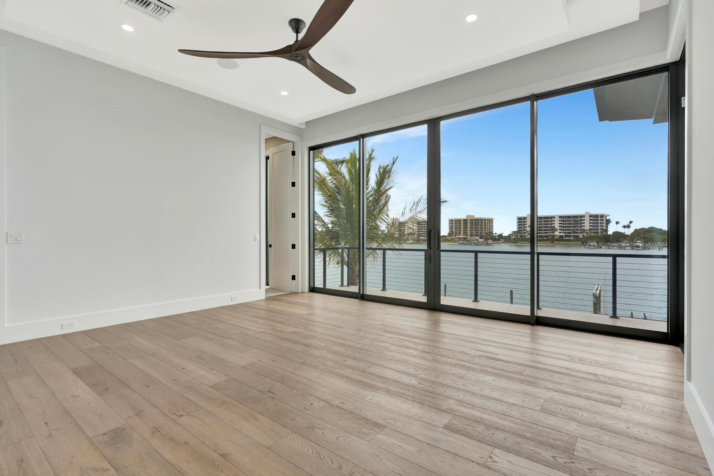 19696 Harbor Jupiter, FL 33469