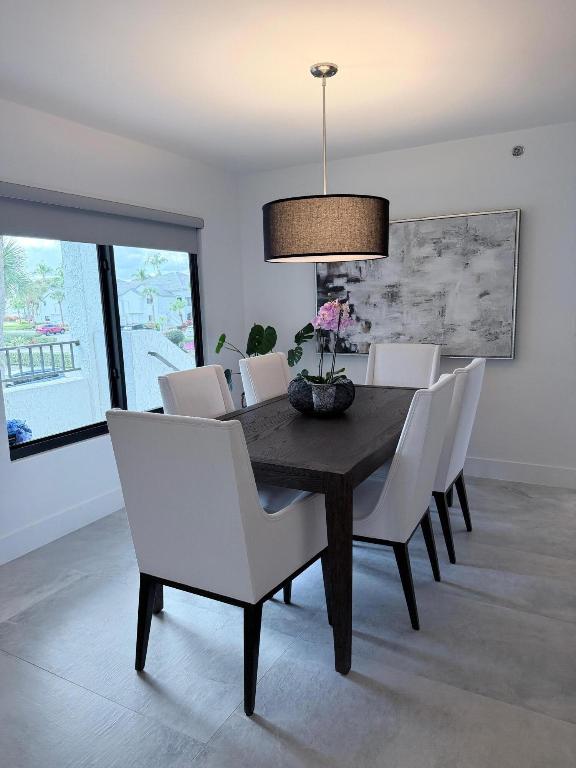 15702 Loch Maree #5804