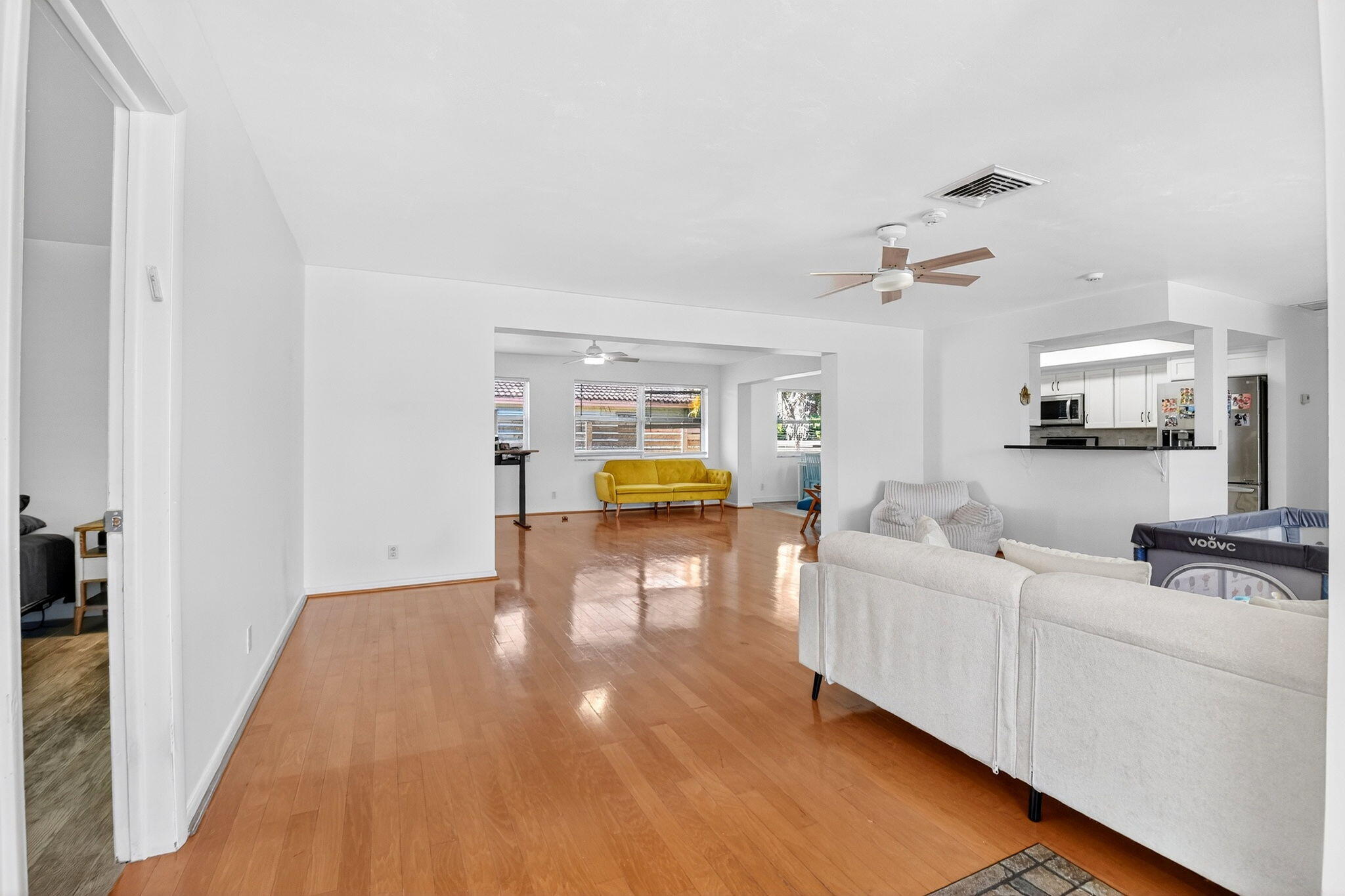 3651 Palm Riviera Beach, FL 33404