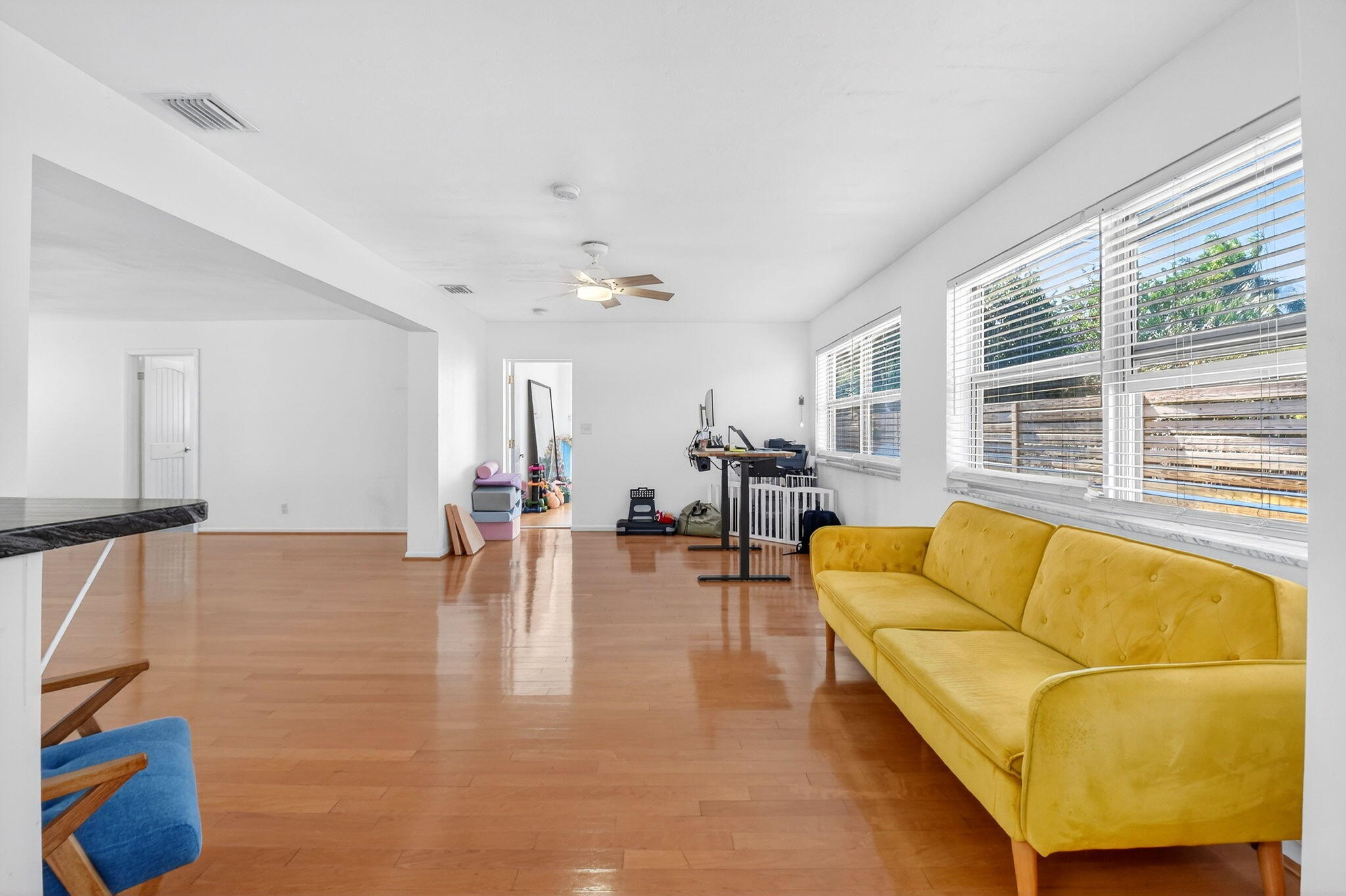 3651 Palm Riviera Beach, FL 33404