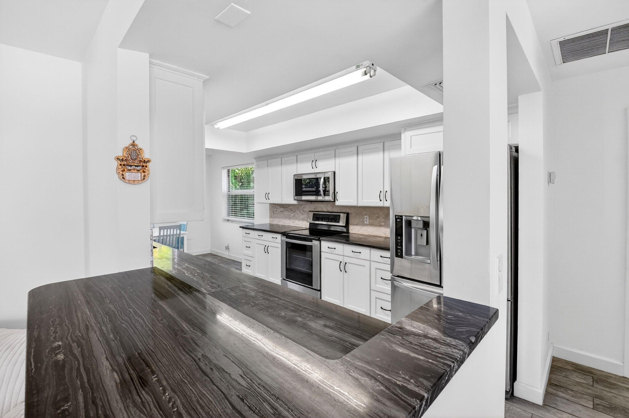 3651 Palm Riviera Beach, FL 33404