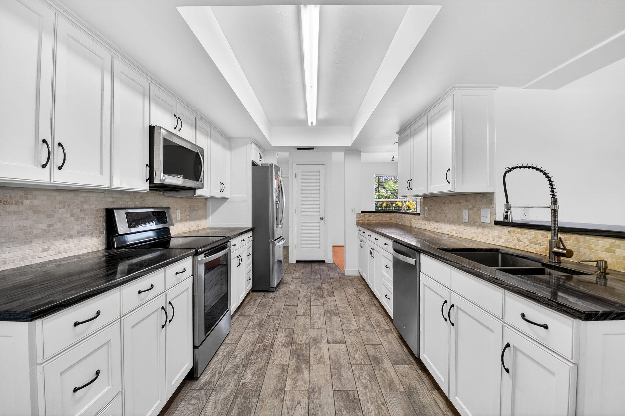 3651 Palm Riviera Beach, FL 33404