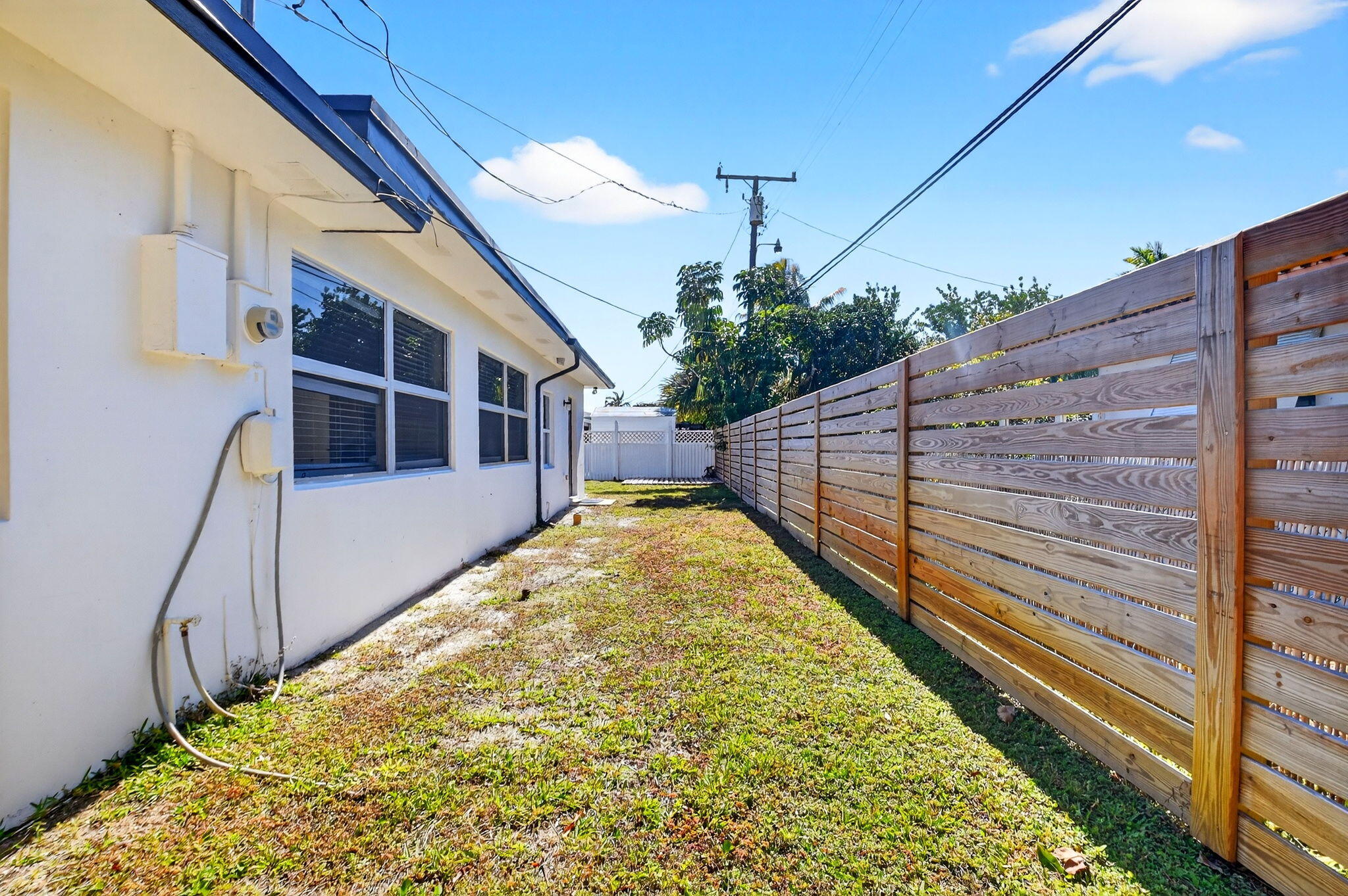 3651 Palm Riviera Beach, FL 33404