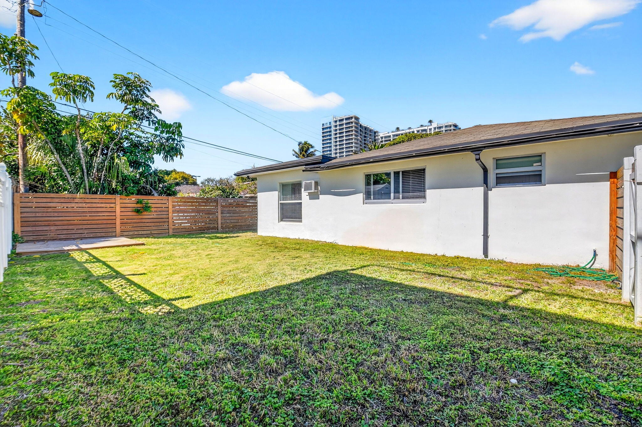 3651 Palm Riviera Beach, FL 33404