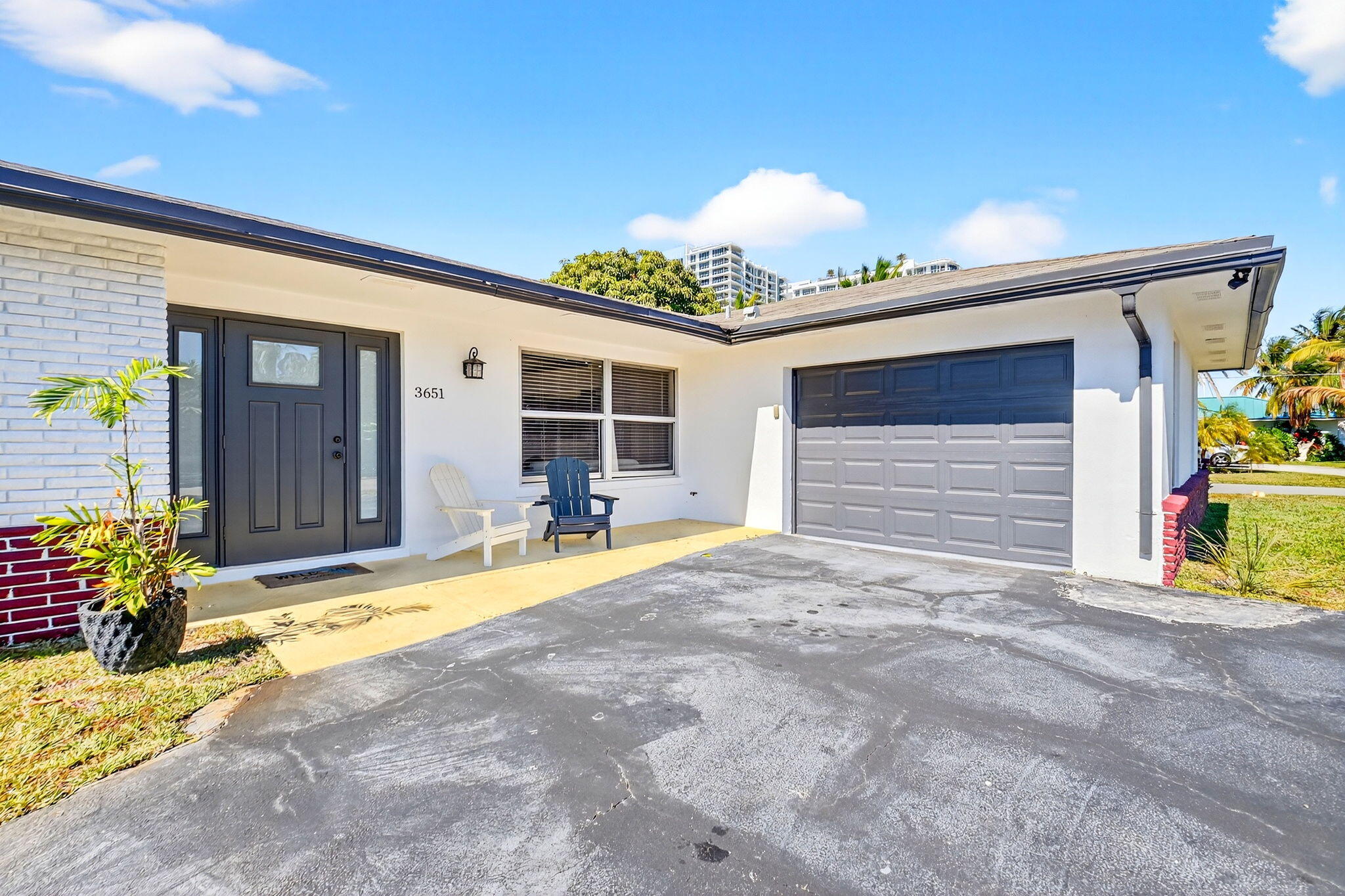 3651 Palm Riviera Beach, FL 33404