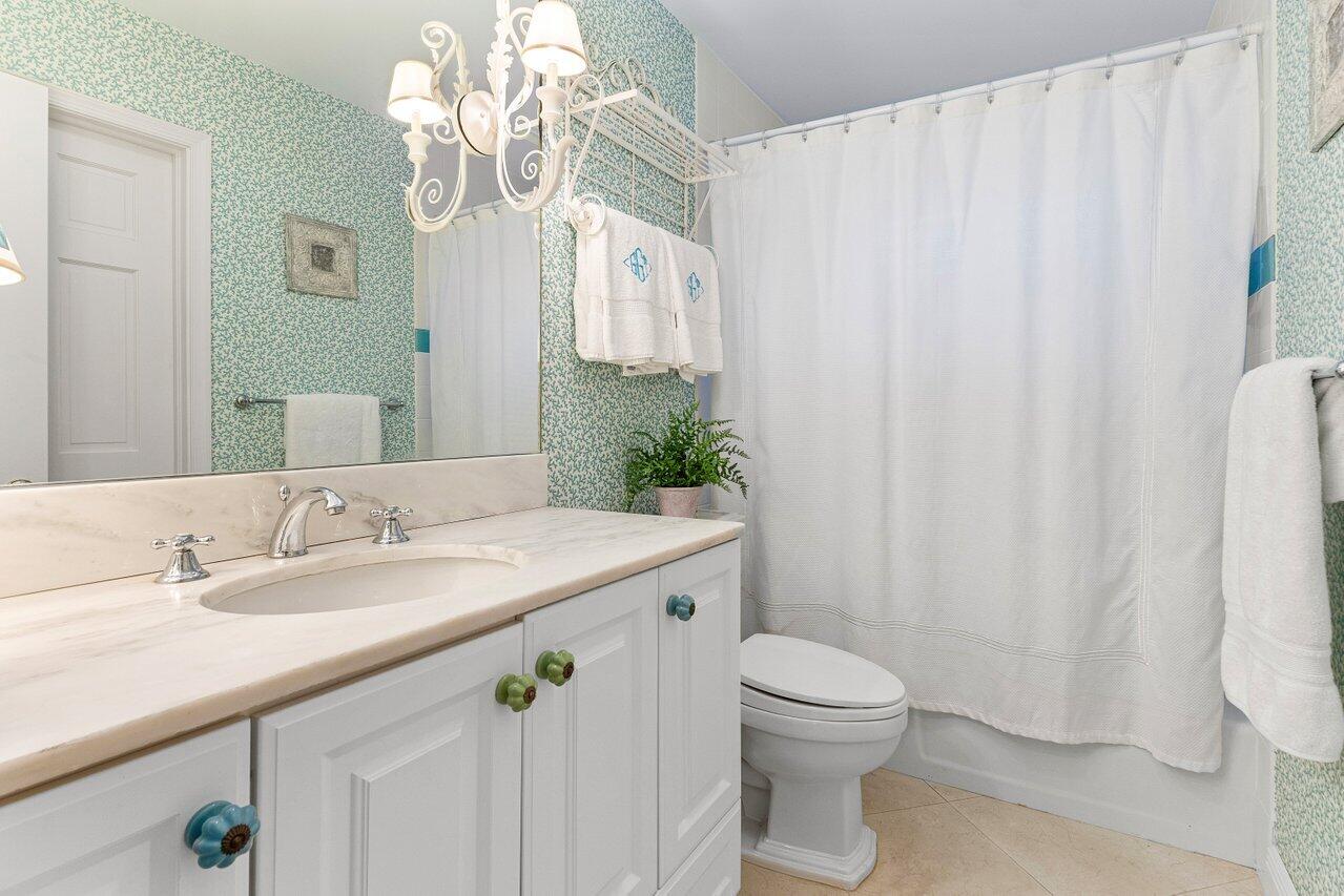 4596 Sanderling Boynton Beach, FL 33436