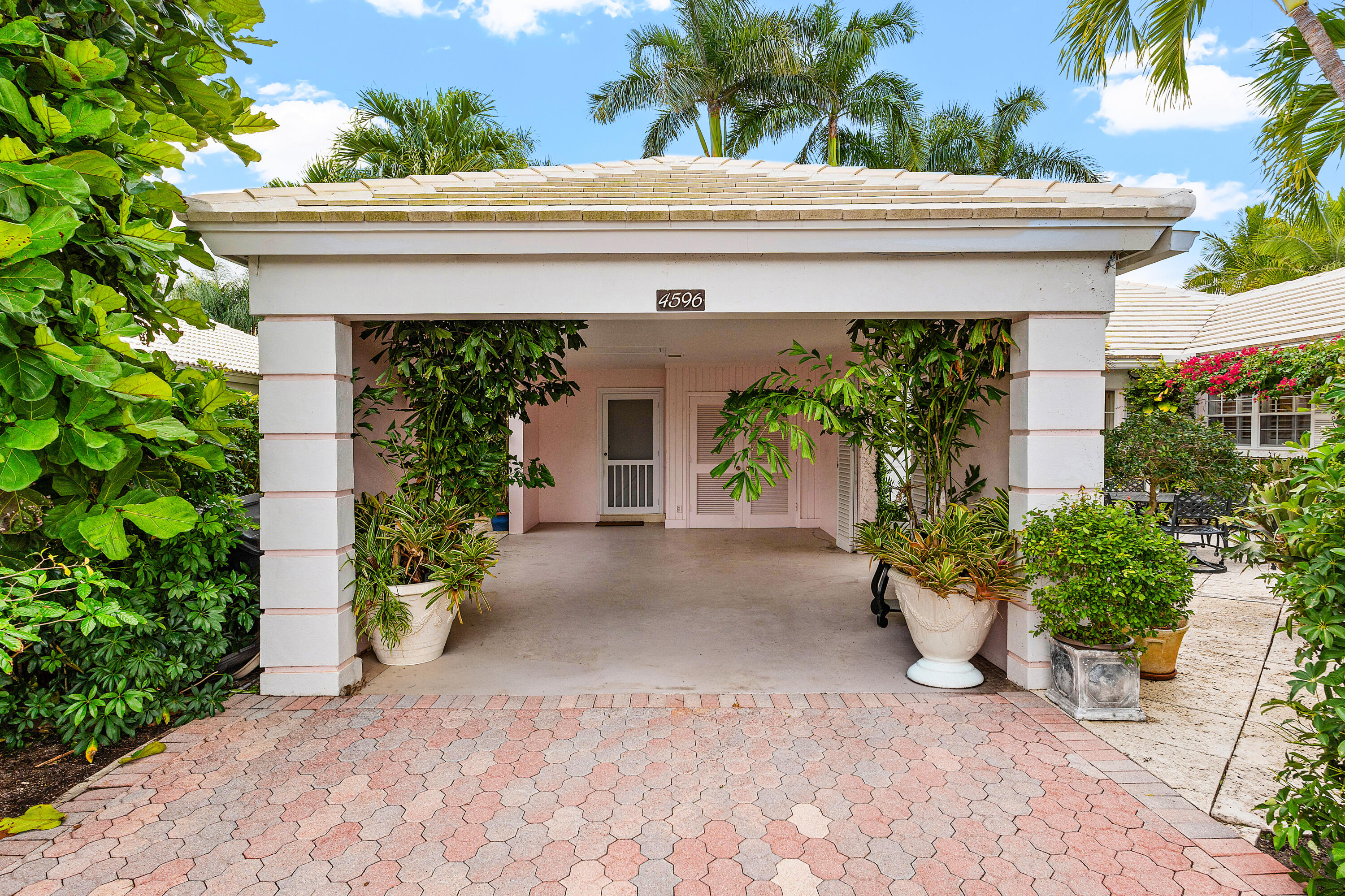 4596 Sanderling Boynton Beach, FL 33436