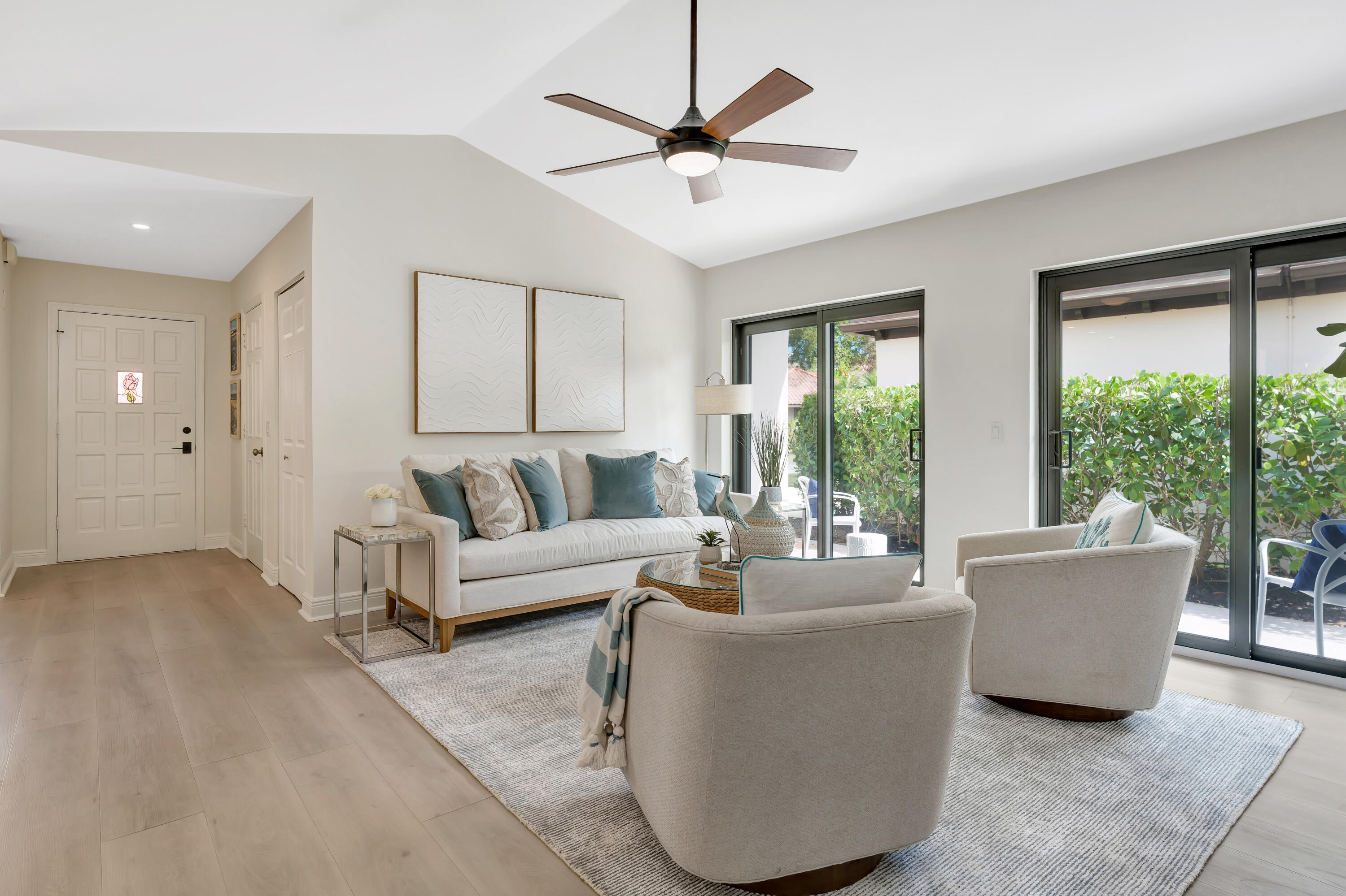 1472 Via Cameron Jupiter, FL 33477