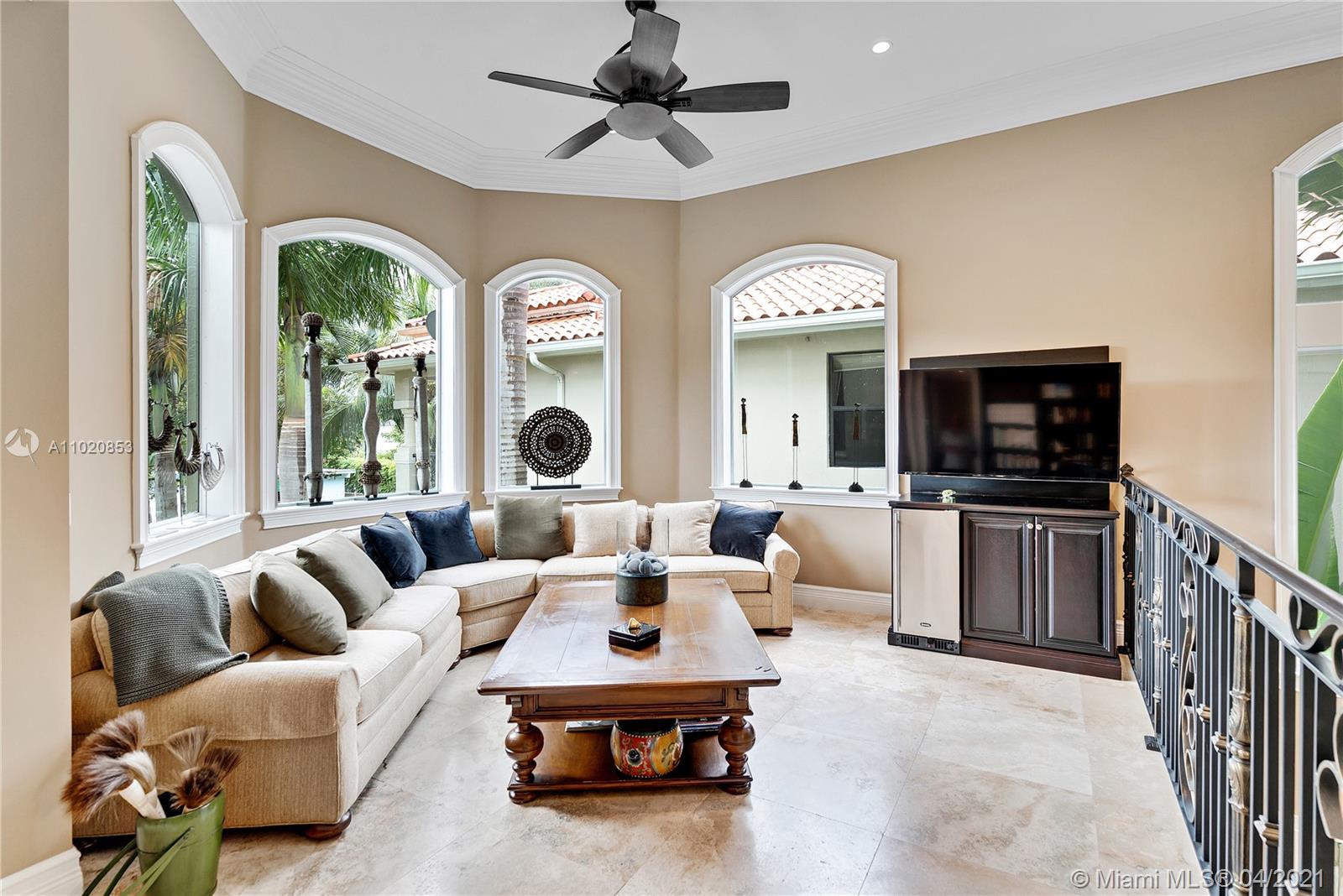 4065 Battersea Rd Miami, FL 33133