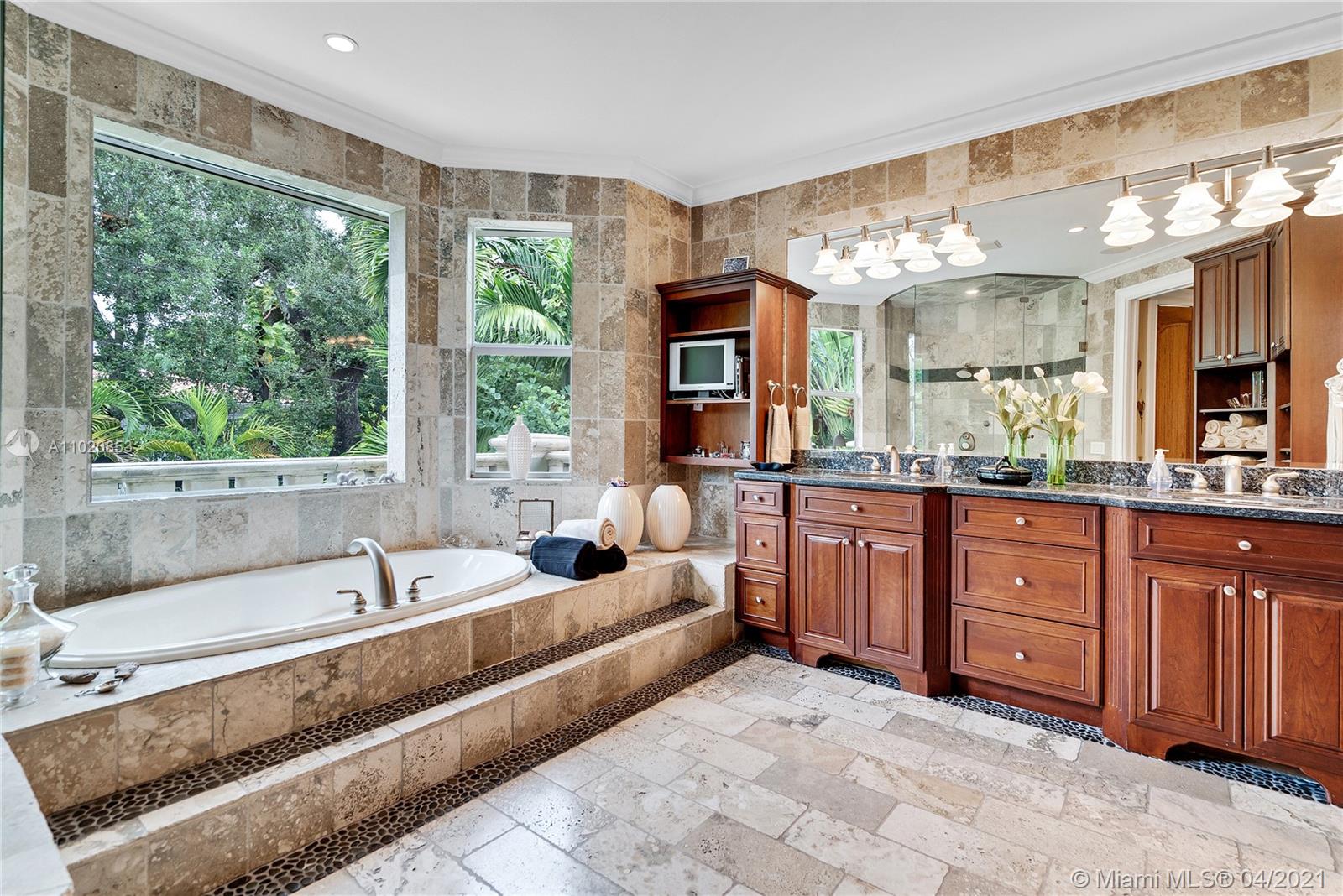 4065 Battersea Rd Miami, FL 33133