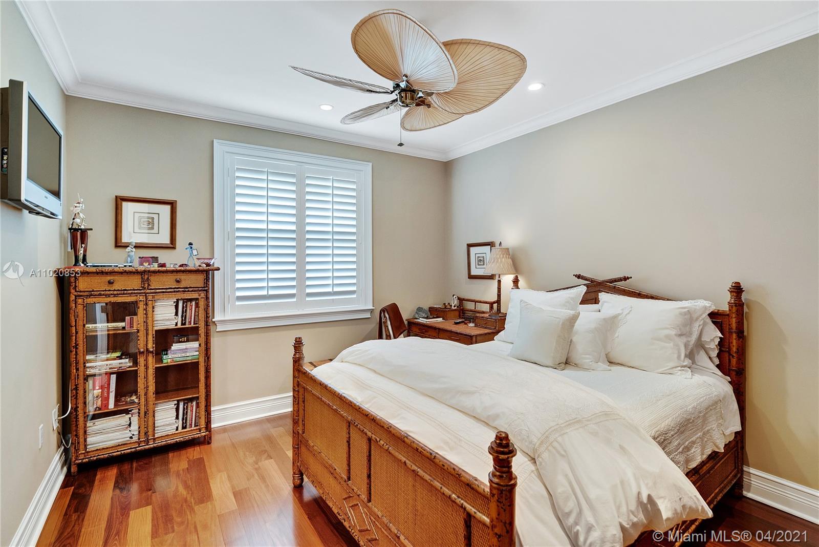 4065 Battersea Rd Miami, FL 33133