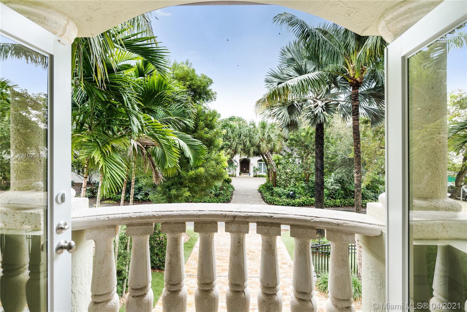 4065 Battersea Rd Miami, FL 33133