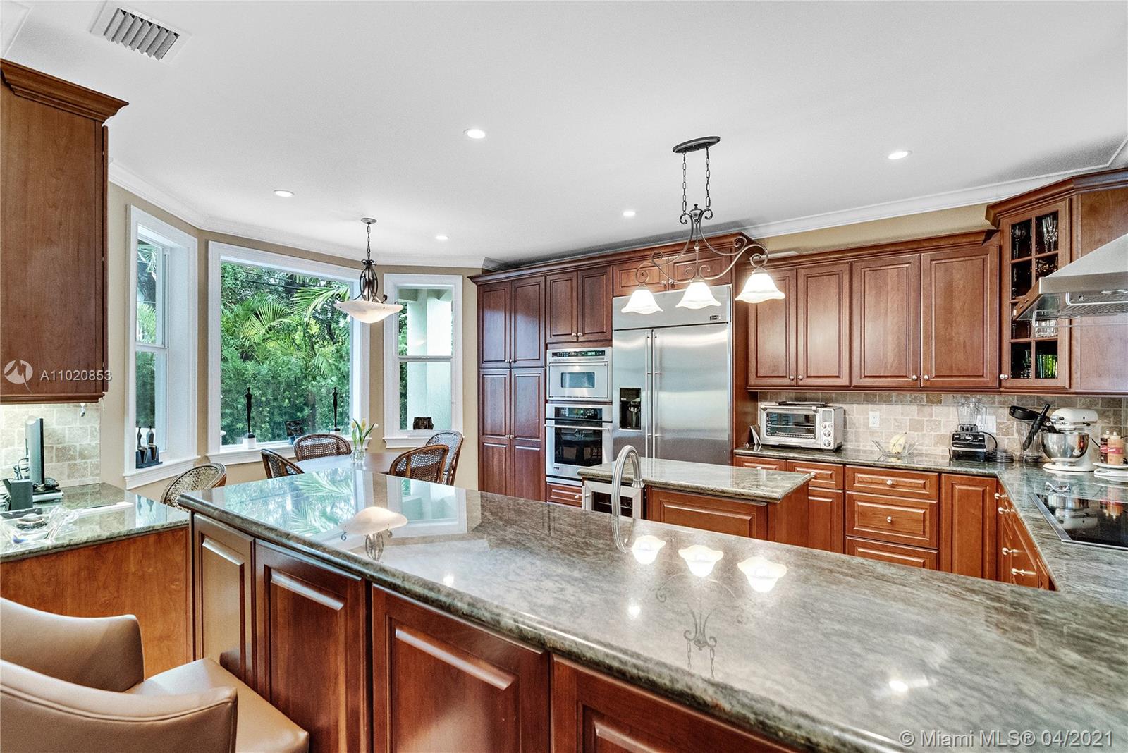 4065 Battersea Rd Miami, FL 33133