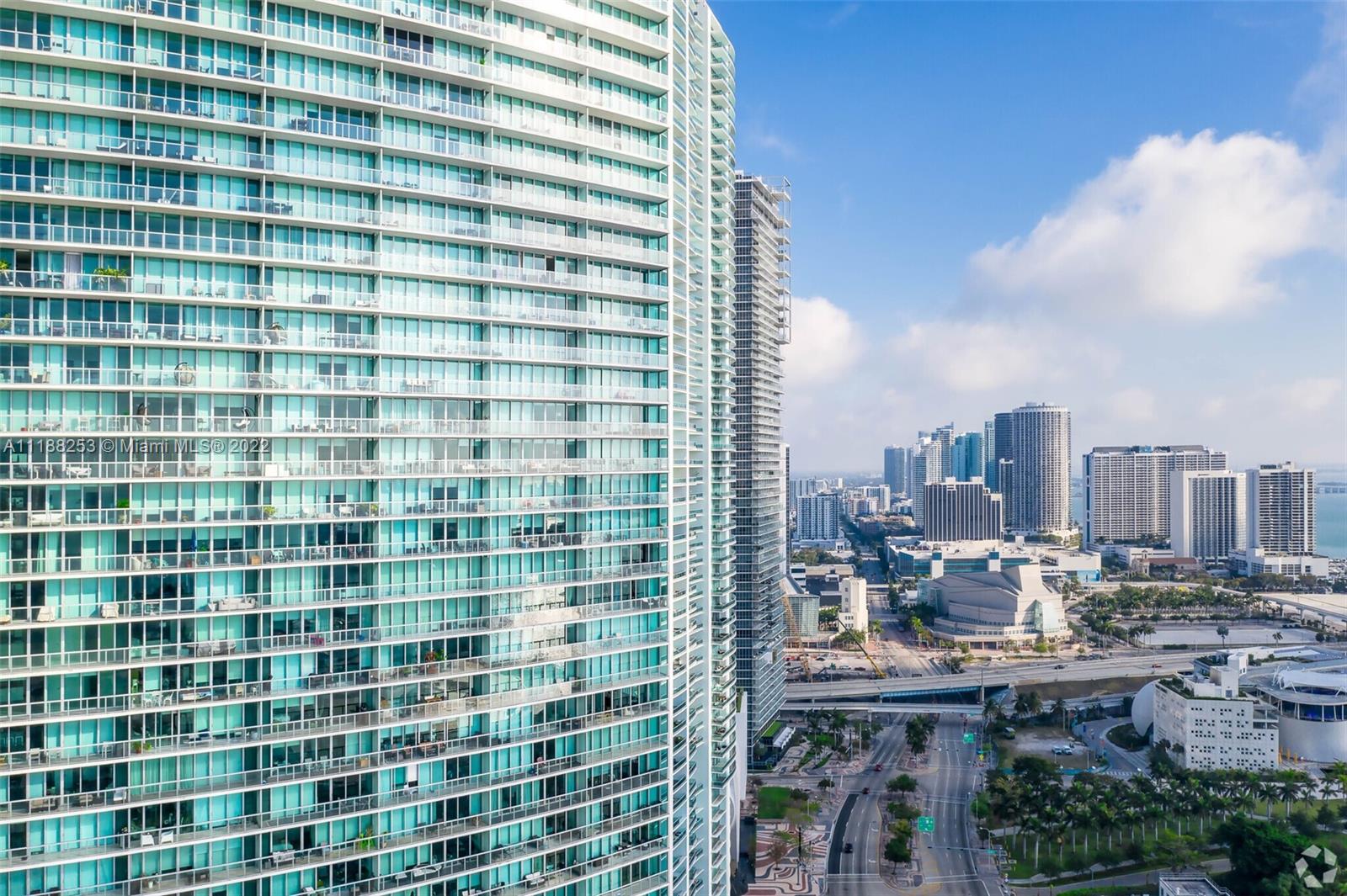 888 Biscayne Blvd #CU6 Miami, FL 33132