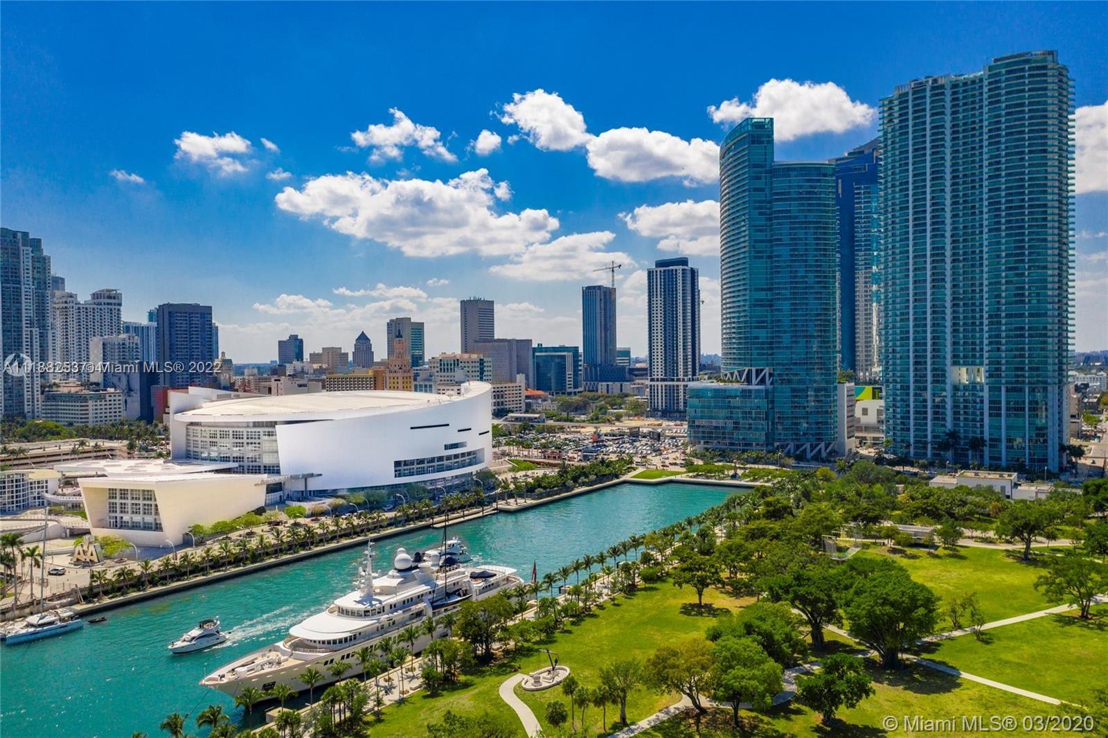 888 Biscayne Blvd #CU6 Miami, FL 33132