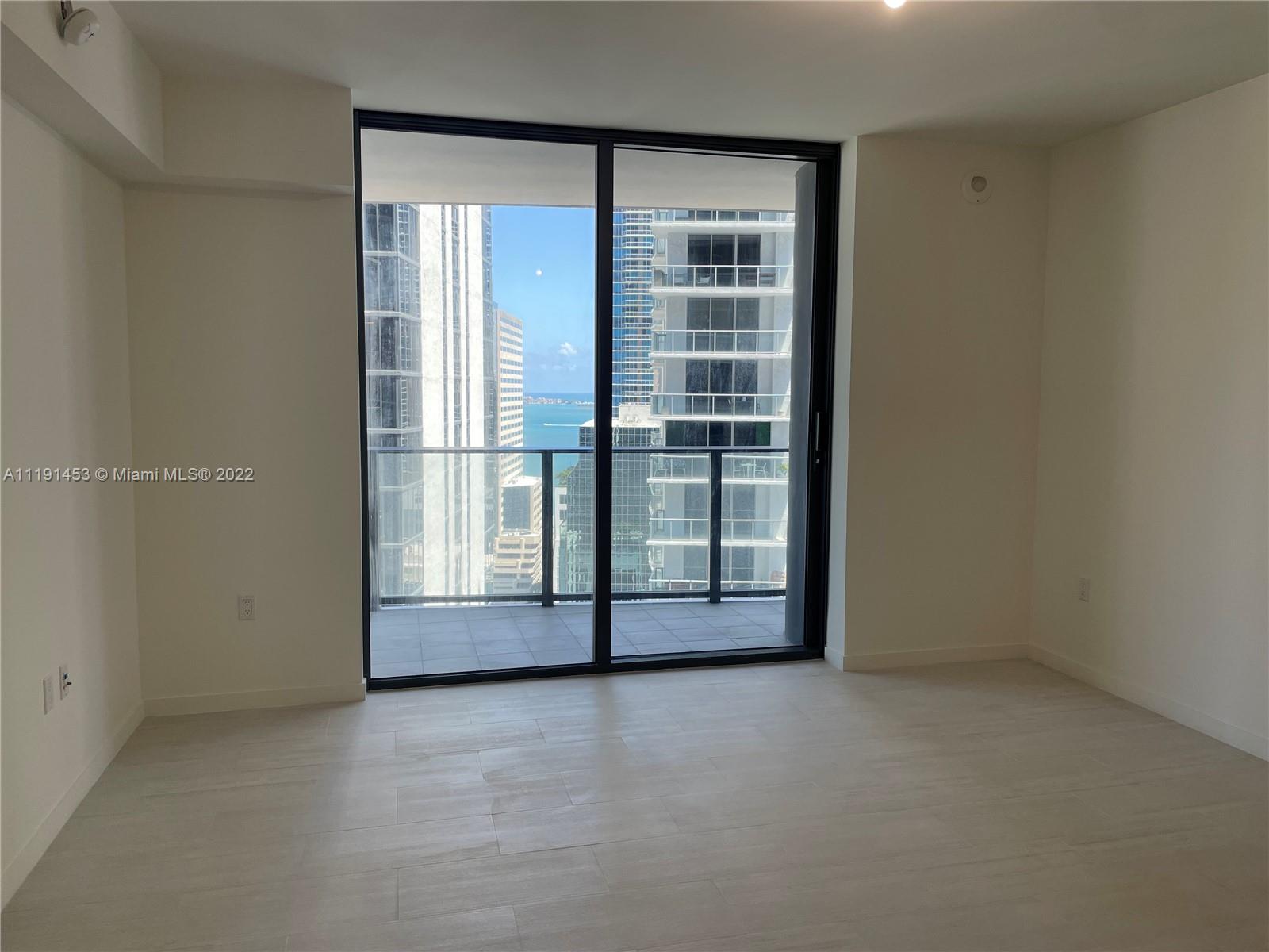 1000 Brickell Plz #2703