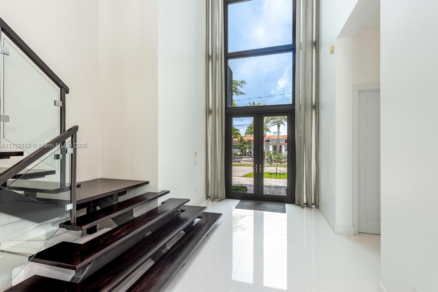 13145 Coronado Ln North Miami, FL 33181