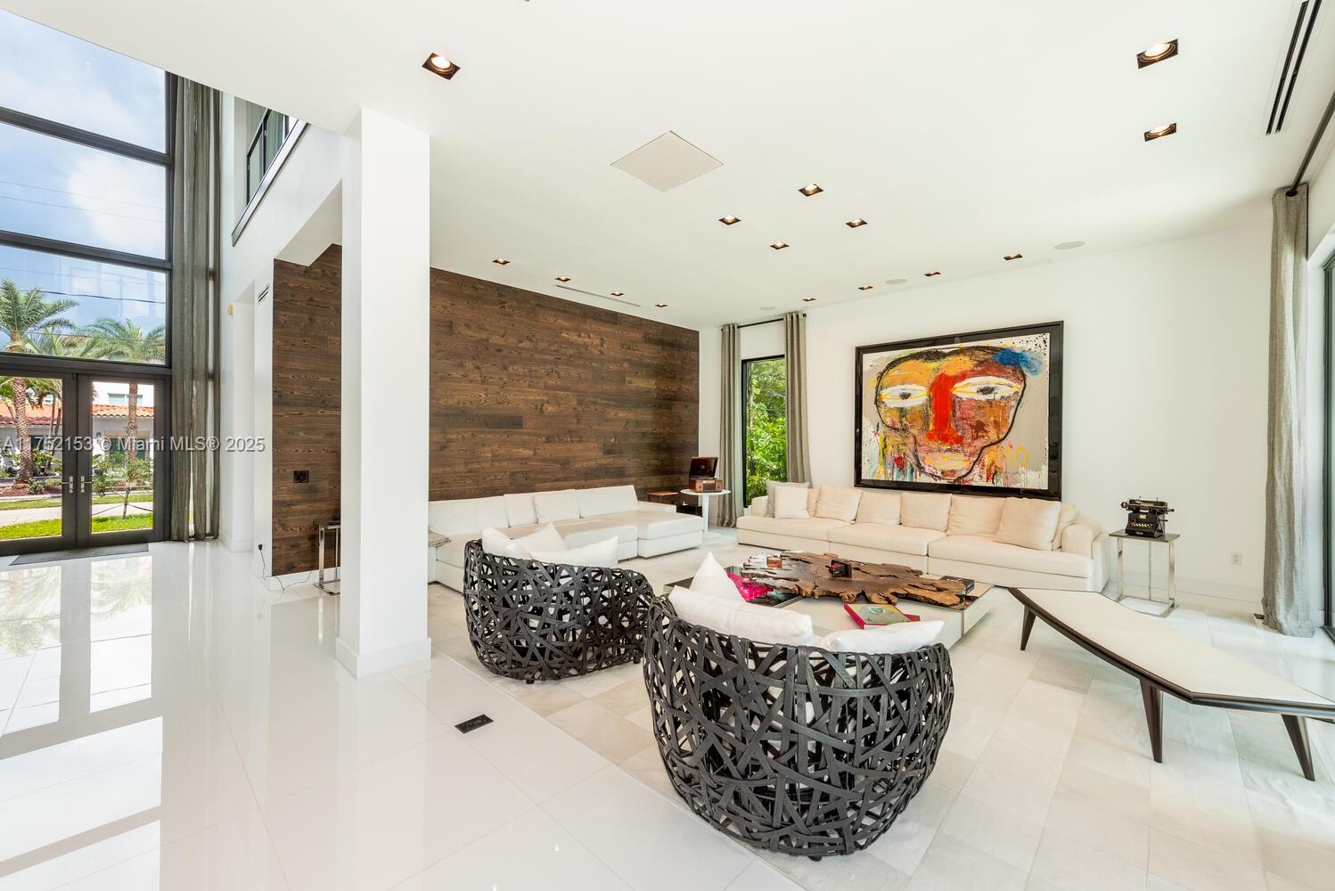 13145 Coronado Ln North Miami, FL 33181