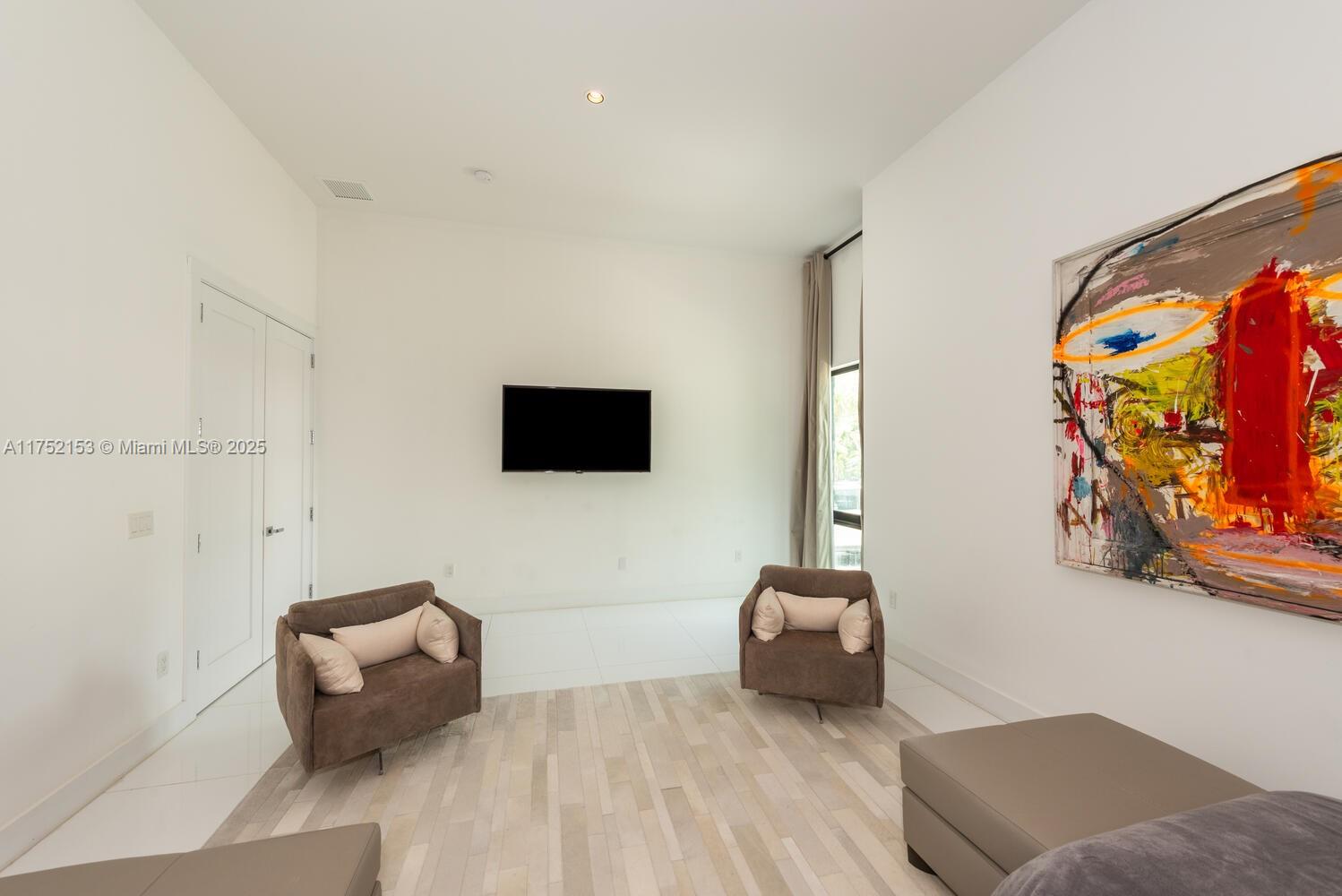 13145 Coronado Ln North Miami, FL 33181