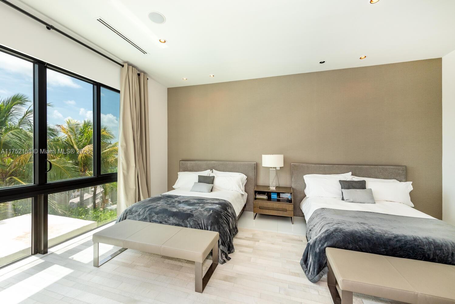 13145 Coronado Ln North Miami, FL 33181