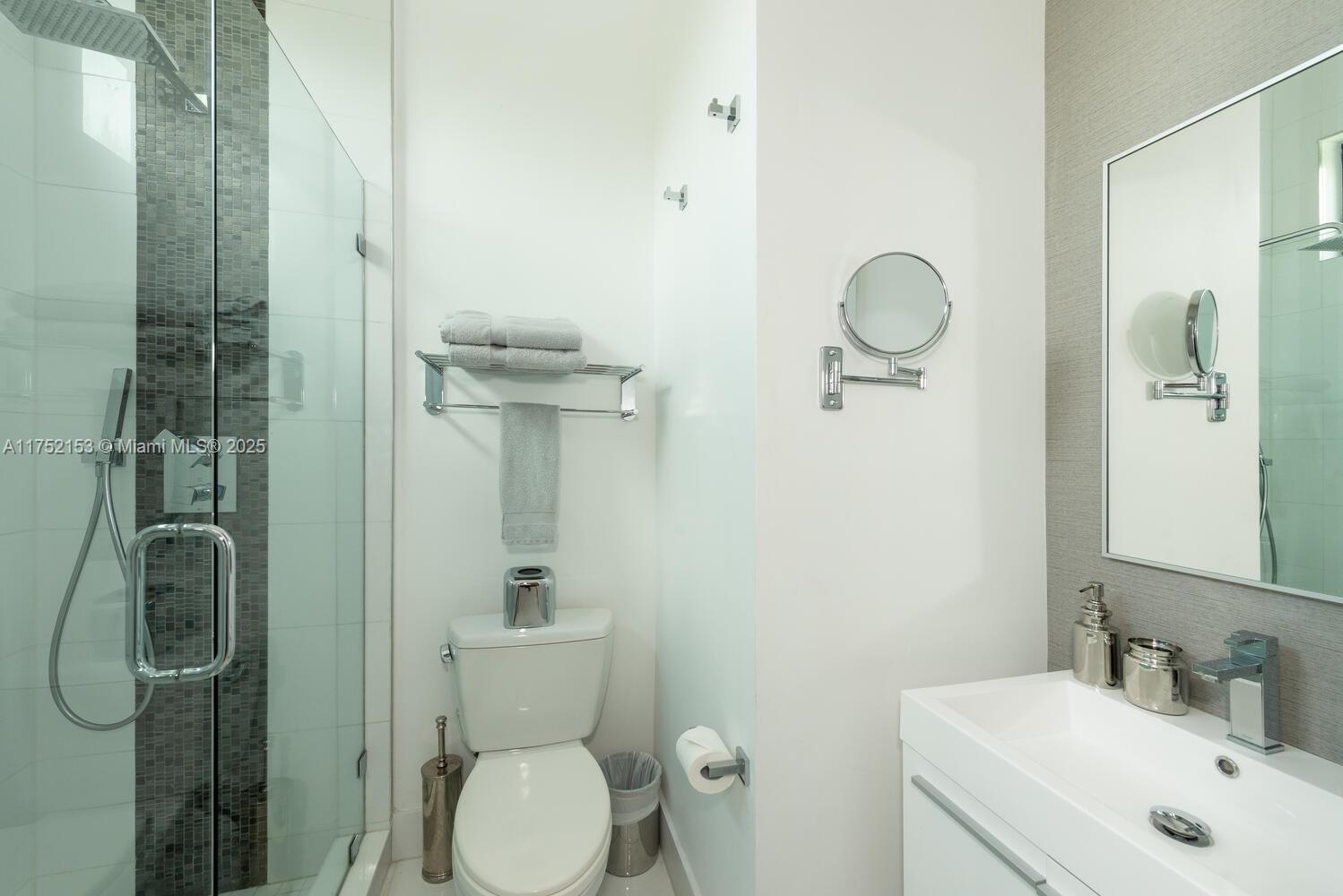 13145 Coronado Ln North Miami, FL 33181