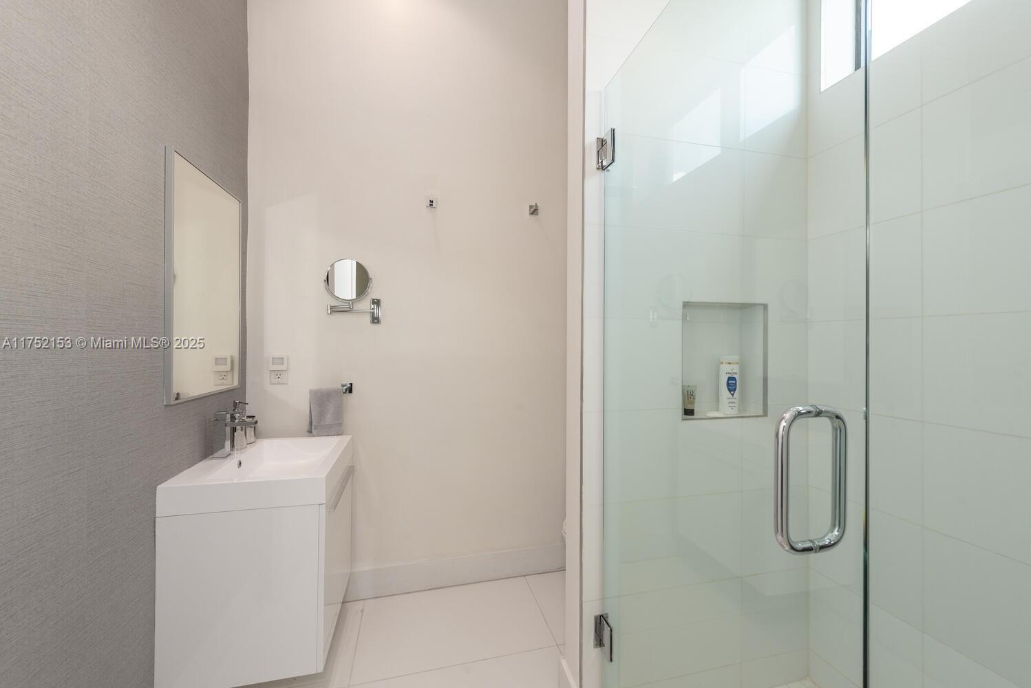 13145 Coronado Ln North Miami, FL 33181