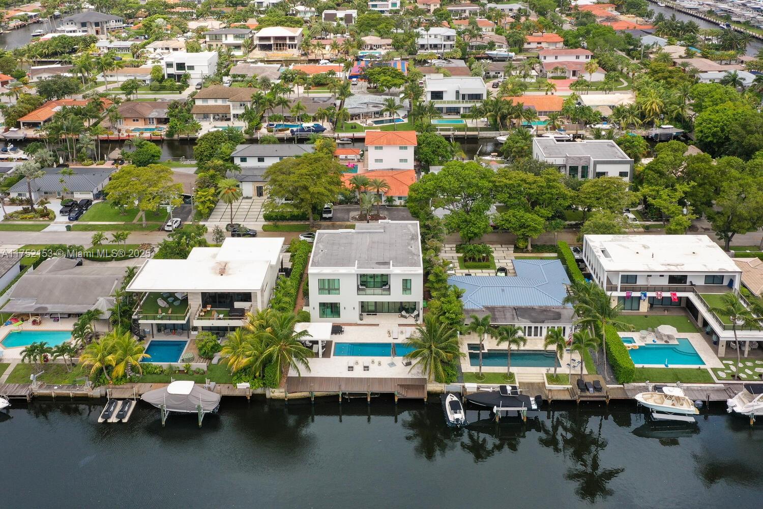 13145 Coronado Ln North Miami, FL 33181