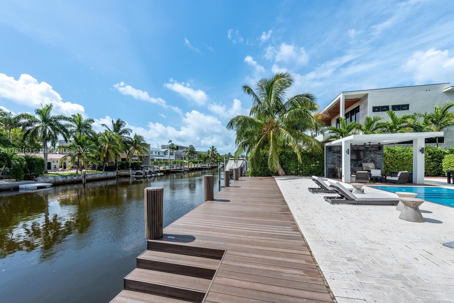 13145 Coronado Ln North Miami, FL 33181