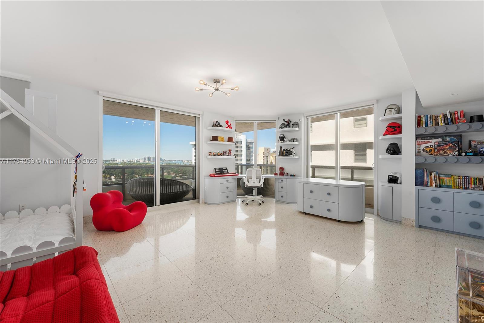 5801 Collins Ave #1200 Miami Beach, FL 33140