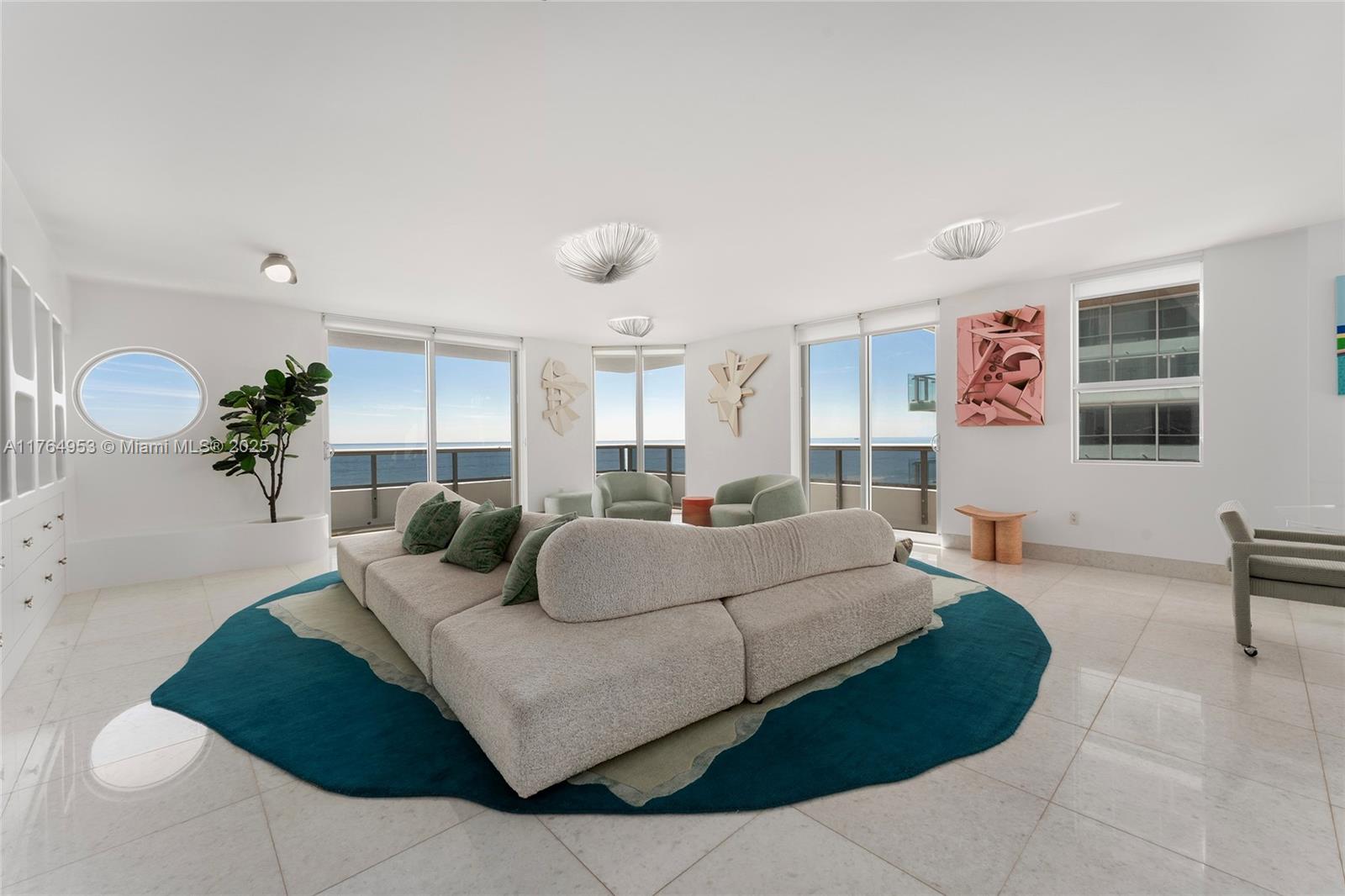 5801 Collins Ave #1200 Miami Beach, FL 33140