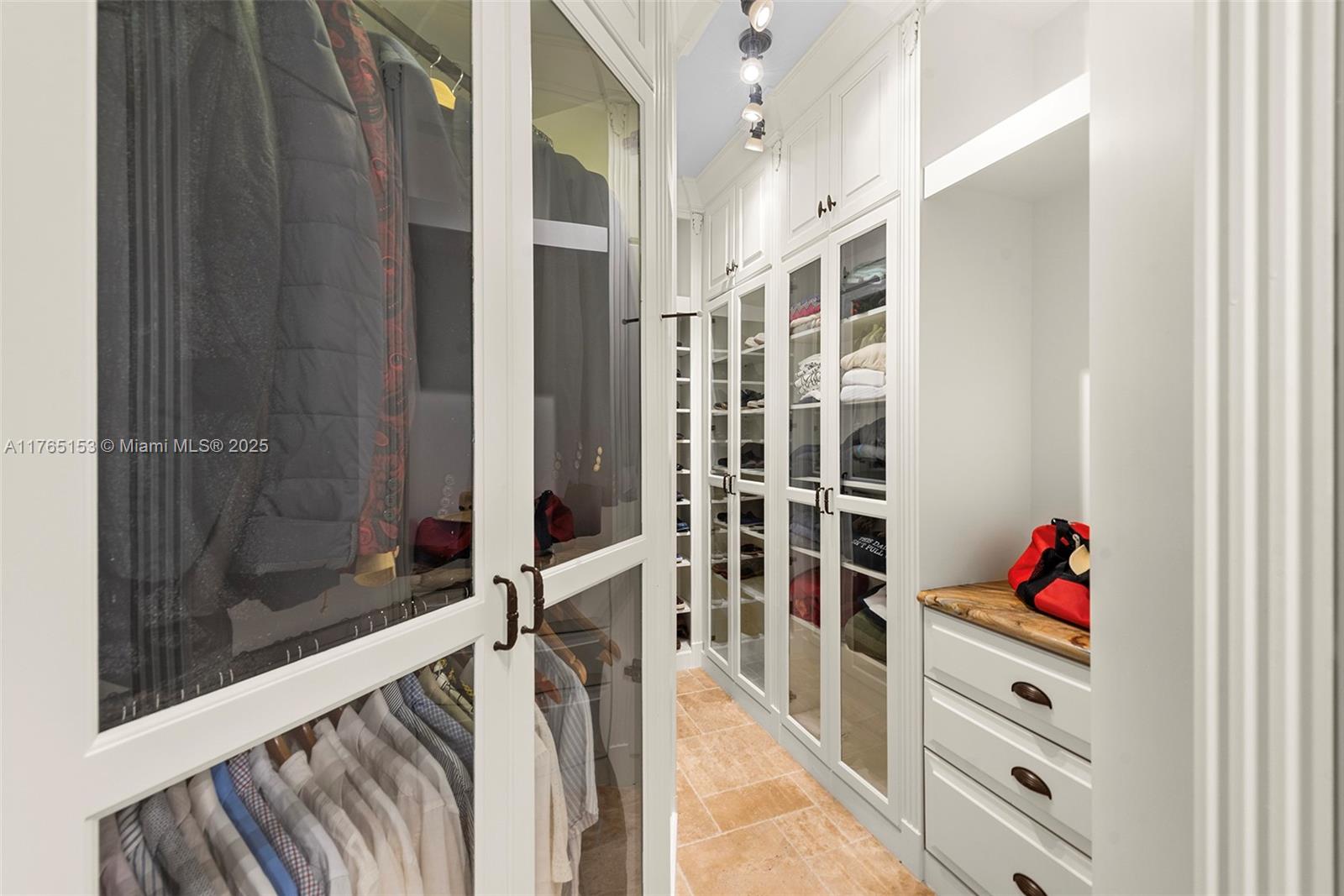 3201 NE 27th Ave Lighthouse Point, FL 33064