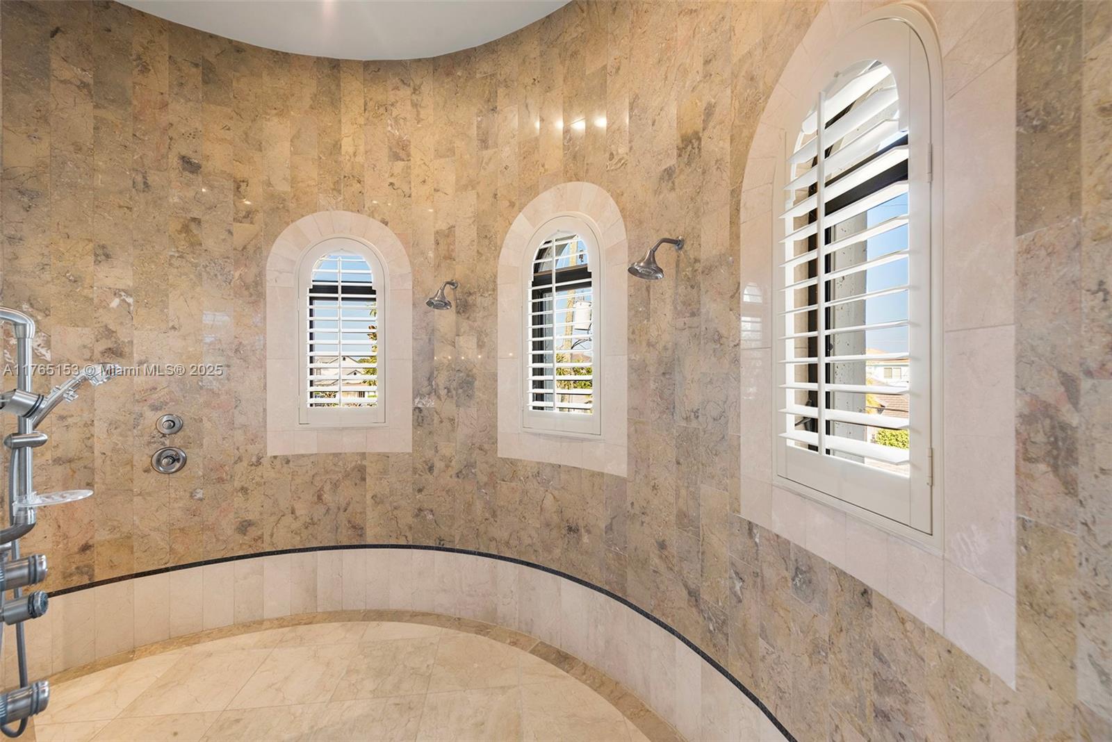 3201 NE 27th Ave Lighthouse Point, FL 33064