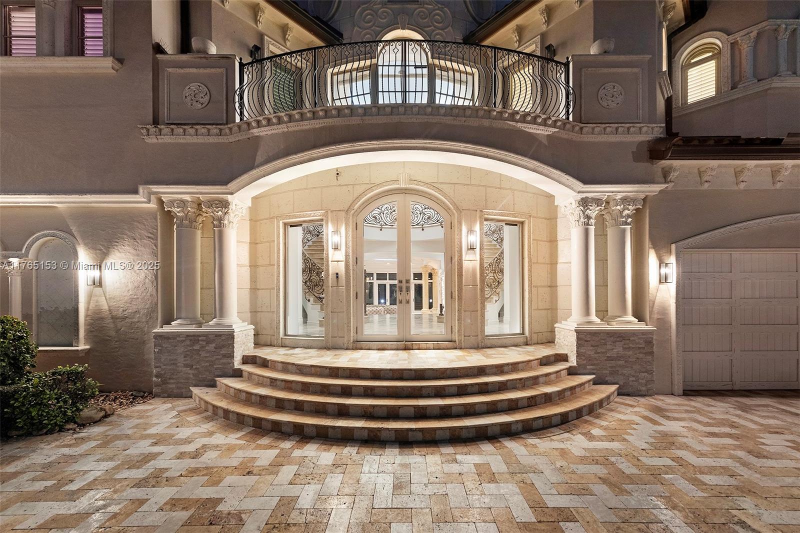 3201 NE 27th Ave Lighthouse Point, FL 33064