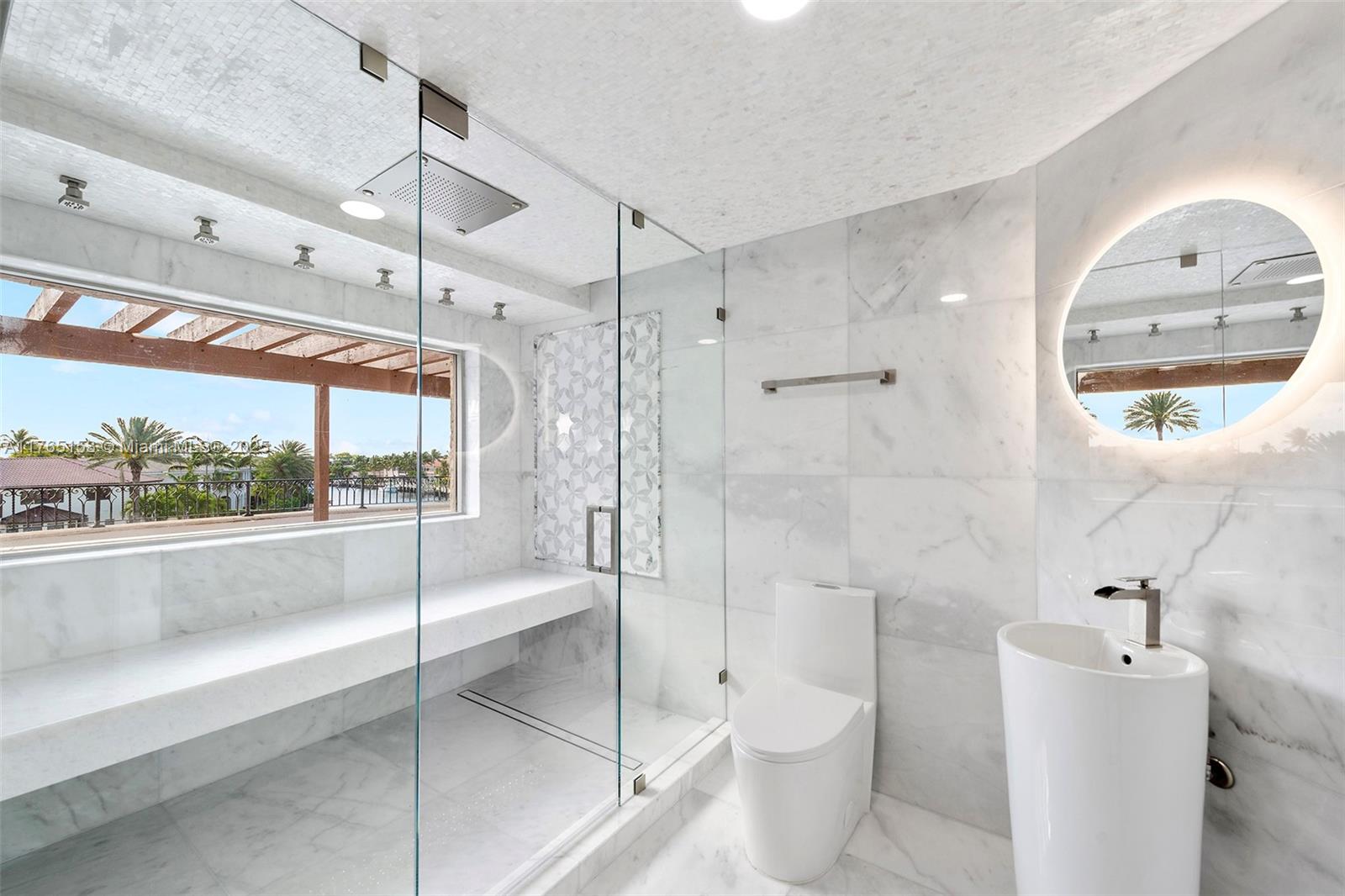 3201 NE 27th Ave Lighthouse Point, FL 33064