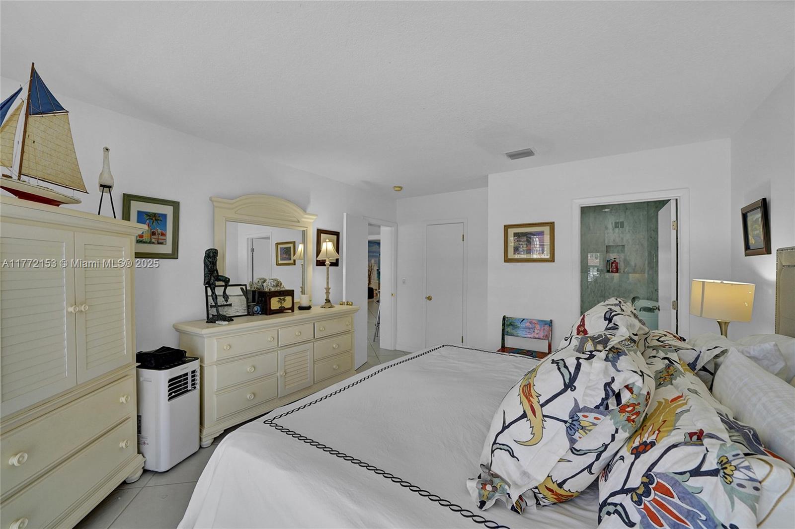 3031 NE 25th St Fort Lauderdale, FL 33305