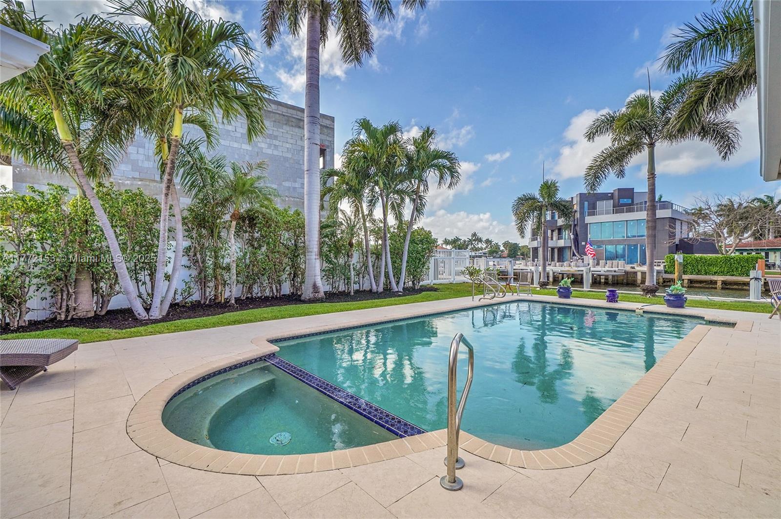 3031 NE 25th St Fort Lauderdale, FL 33305