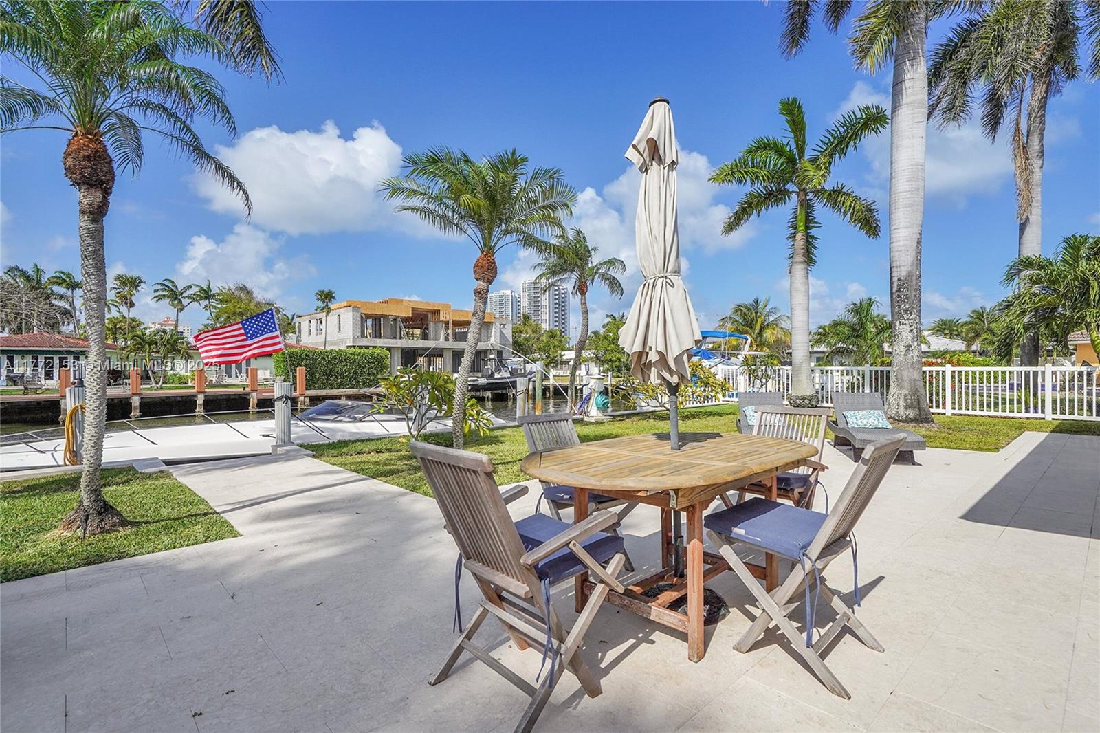 3031 NE 25th St Fort Lauderdale, FL 33305