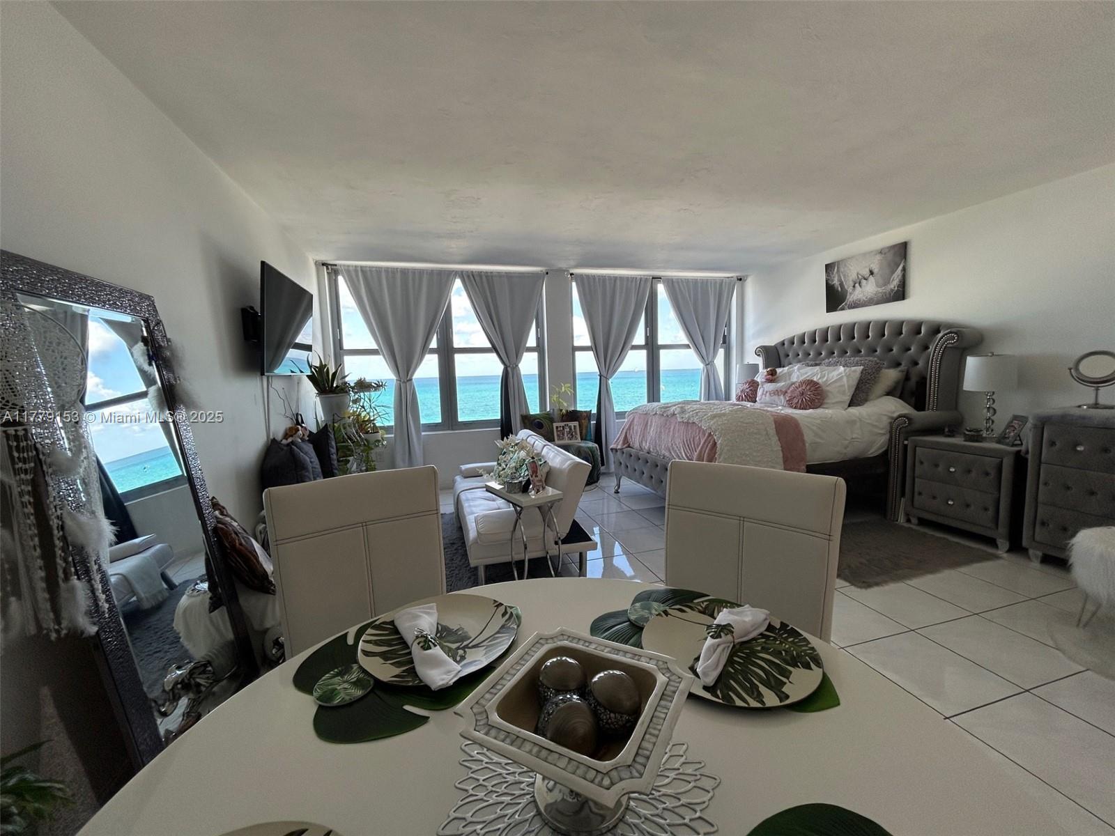 image Triton Tower Condominium9