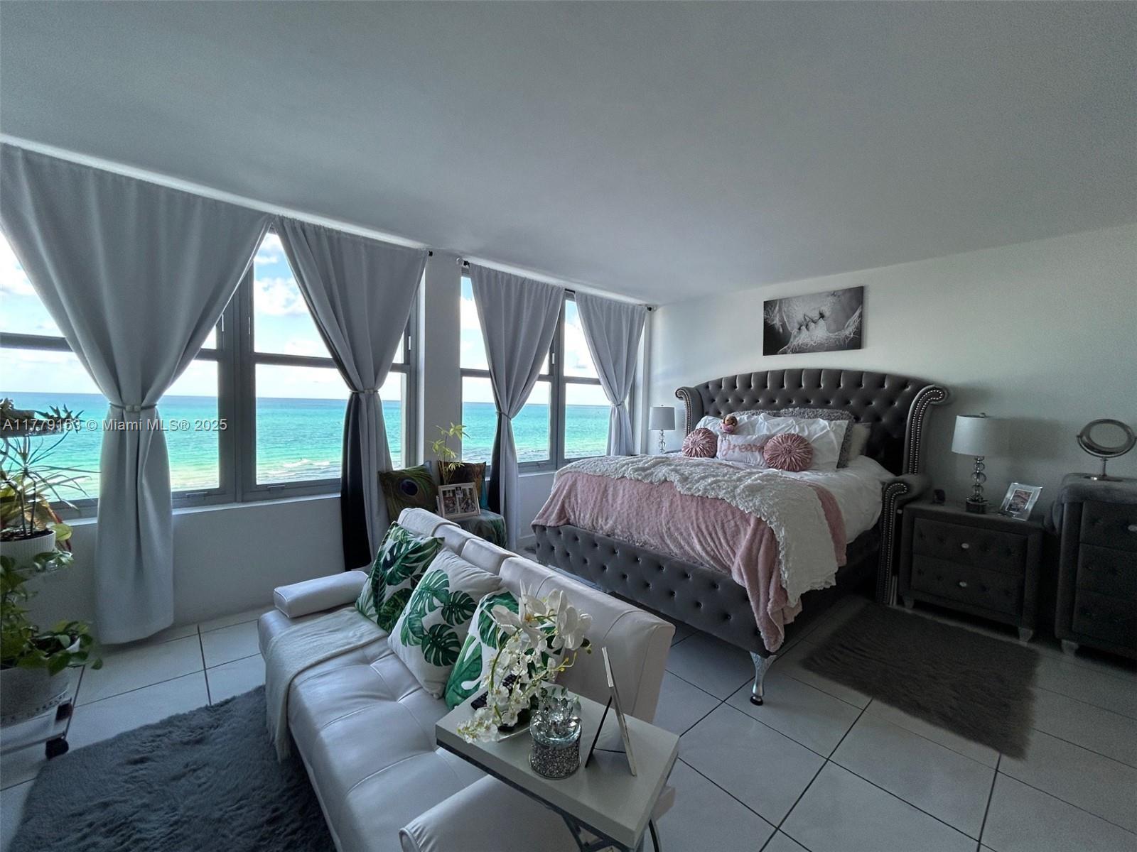 image Triton Tower Condominium6