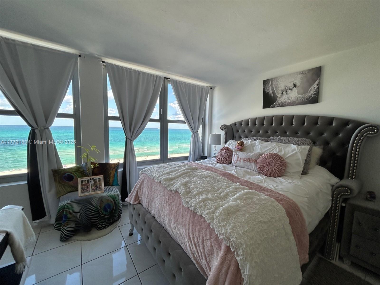 image Triton Tower Condominium8