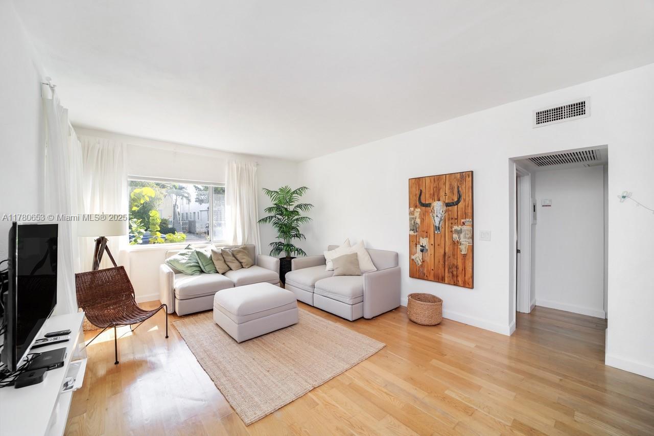 image sherita condo6