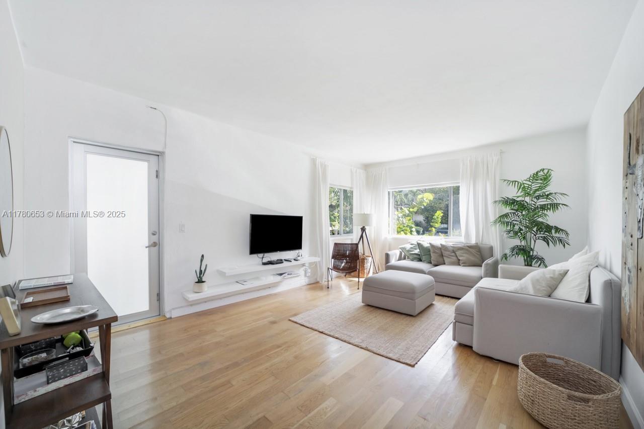 image sherita condo7