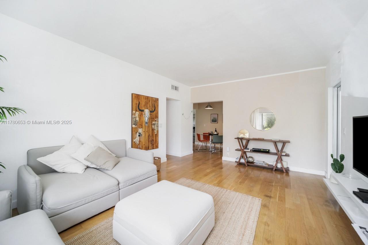 image sherita condo8