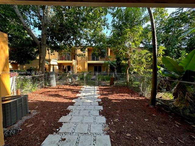 Undisclosed Address Sunrise, FL 33313